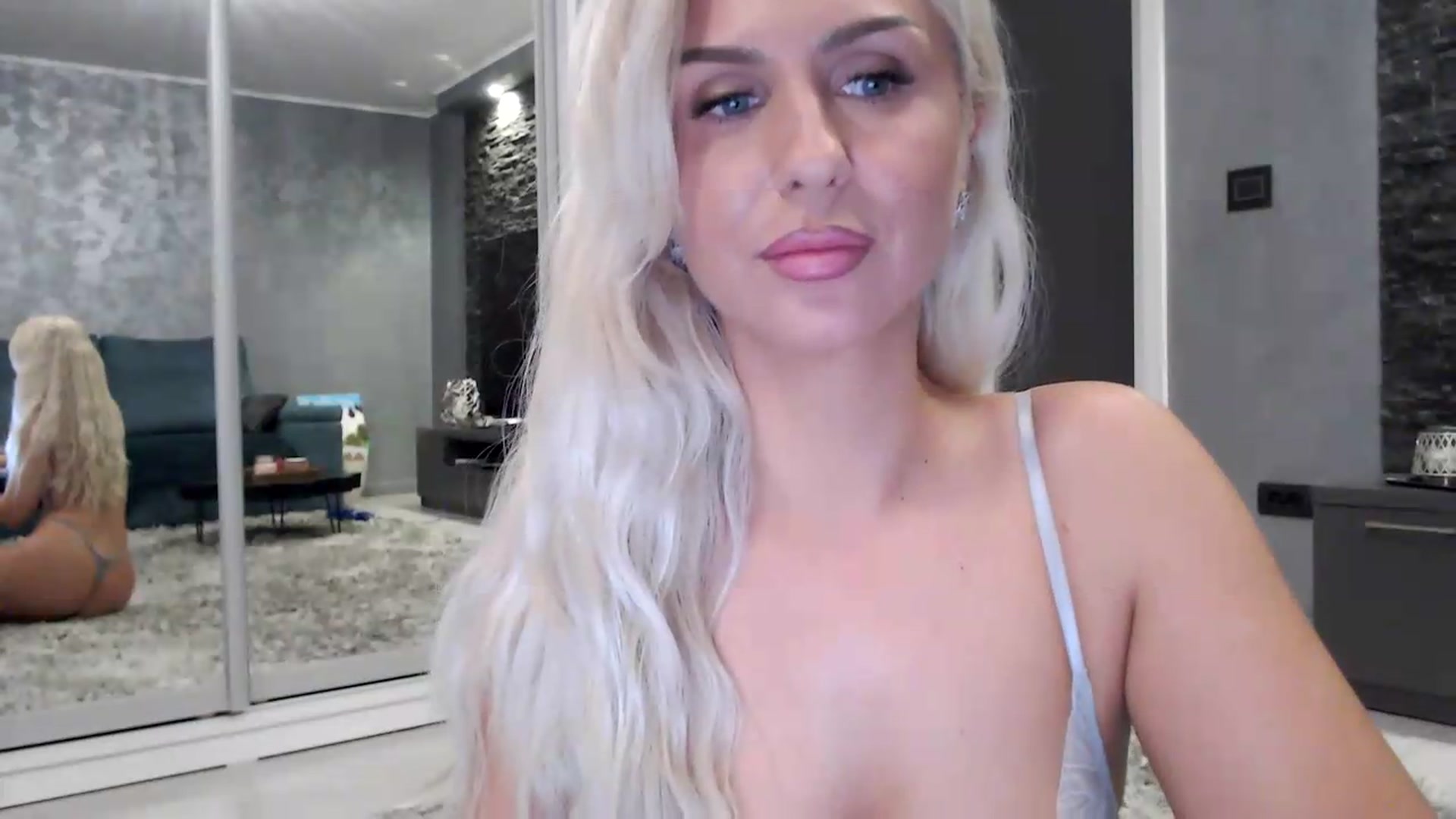 Gallery image thumbnail from QueenBA's myfreecams stream on, 06/11/2026, 23:16 image 14 of 20
