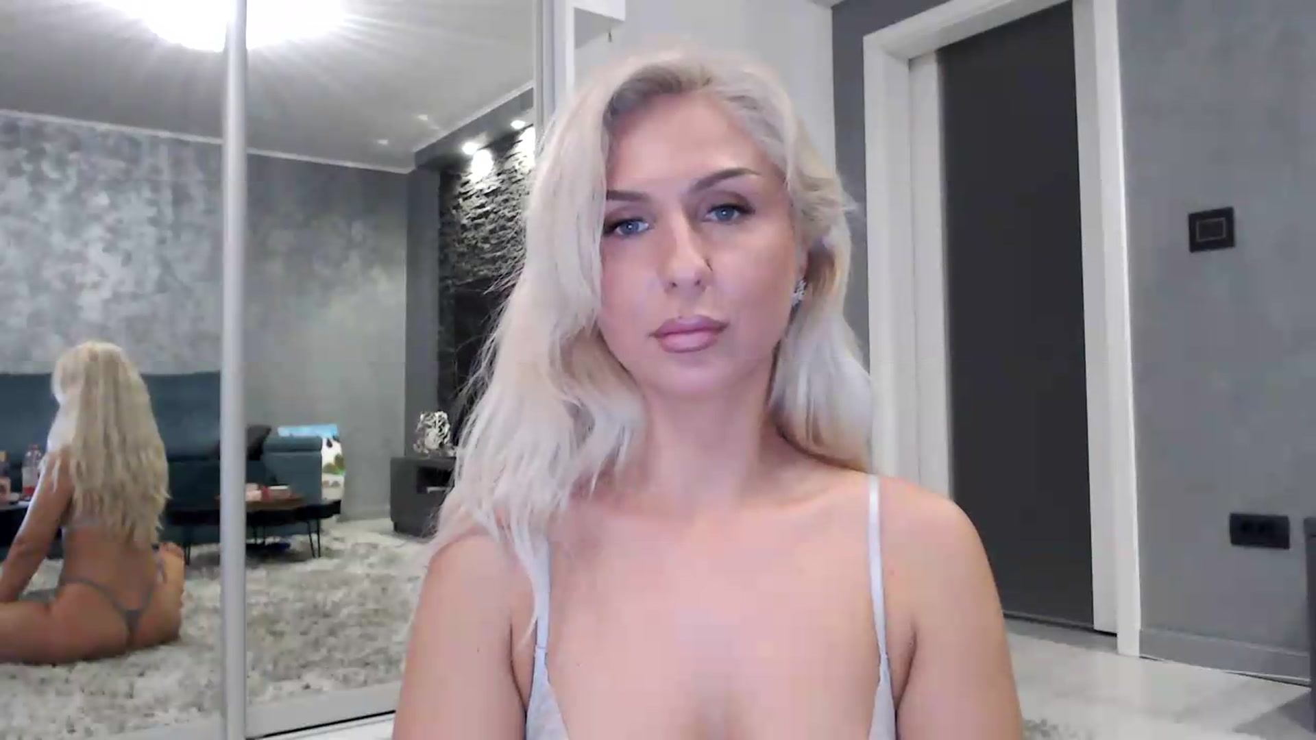 Gallery image thumbnail from QueenBA's myfreecams stream on, 06/12/2026, 01:05 image 8 of 20