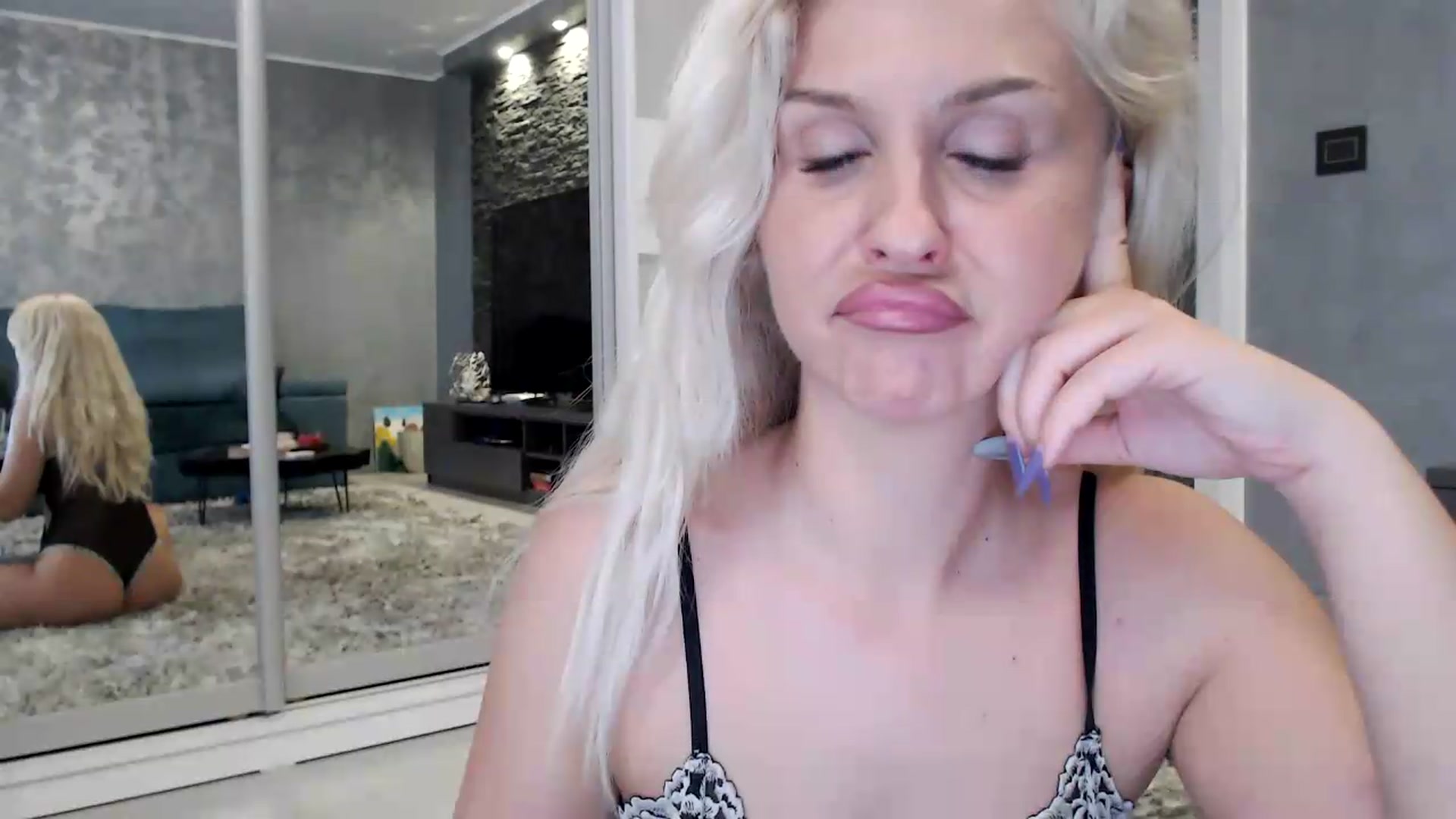 Gallery image thumbnail from QueenBA's myfreecams stream on, 06/24/2026, 03:54 image 19 of 20