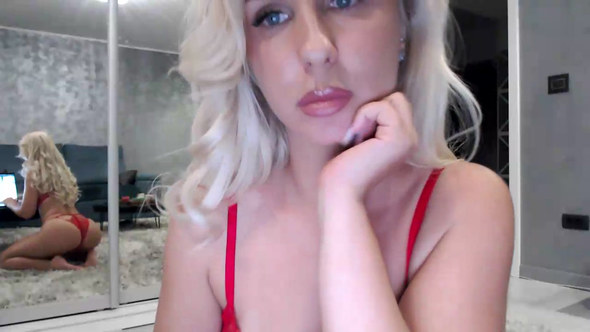 Gallery image thumbnail from QueenBA's myfreecams stream on, 07/16/2026, 24:41 image 16 of 20