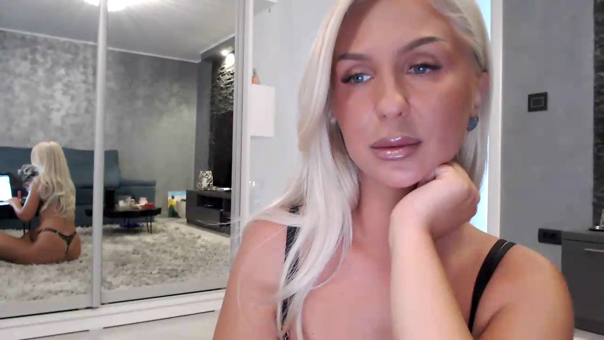 Gallery image thumbnail from QueenBA's myfreecams stream on, 09/03/2026, 12:14 image 6 of 20