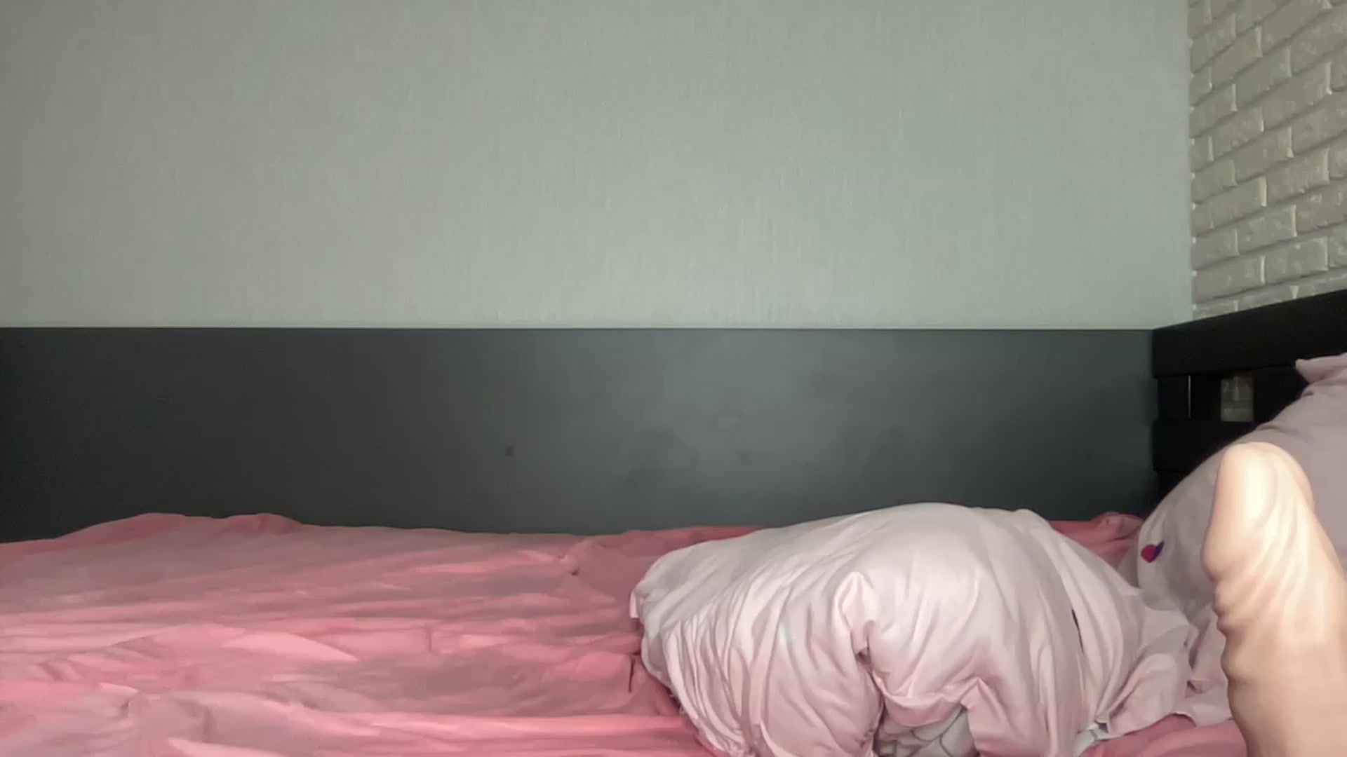 Gallery image thumbnail from QueenBlonde69's myfreecams stream on, 06/02/2023, 18:45 image 1 of 20