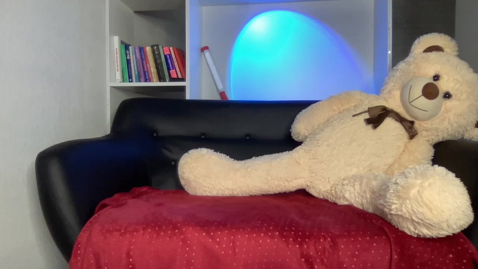 Gallery image thumbnail from QueenBlonde69's myfreecams stream on, 05/27/2025, 16:06 image 8 of 20