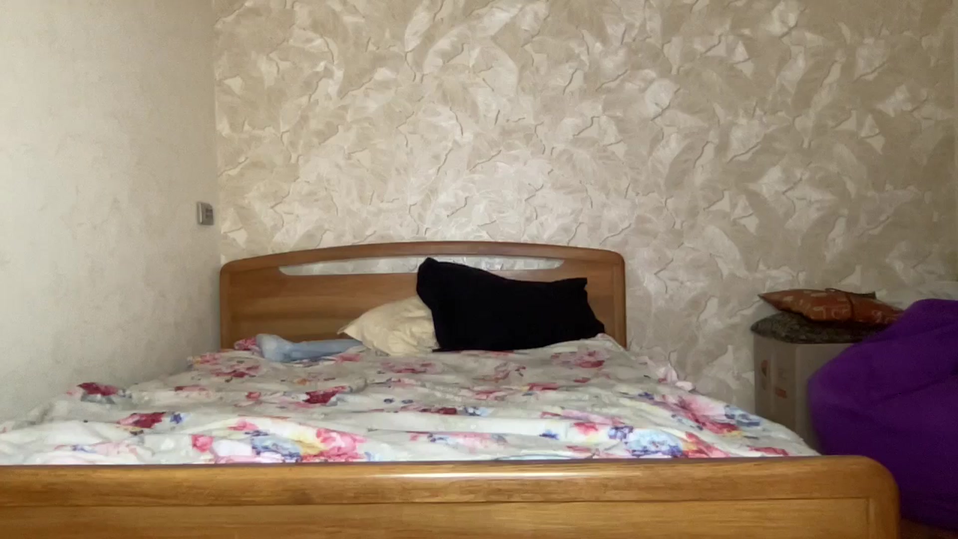 Gallery image thumbnail from QueenBlonde69's myfreecams stream on, 06/05/2025, 11:13 image 13 of 20