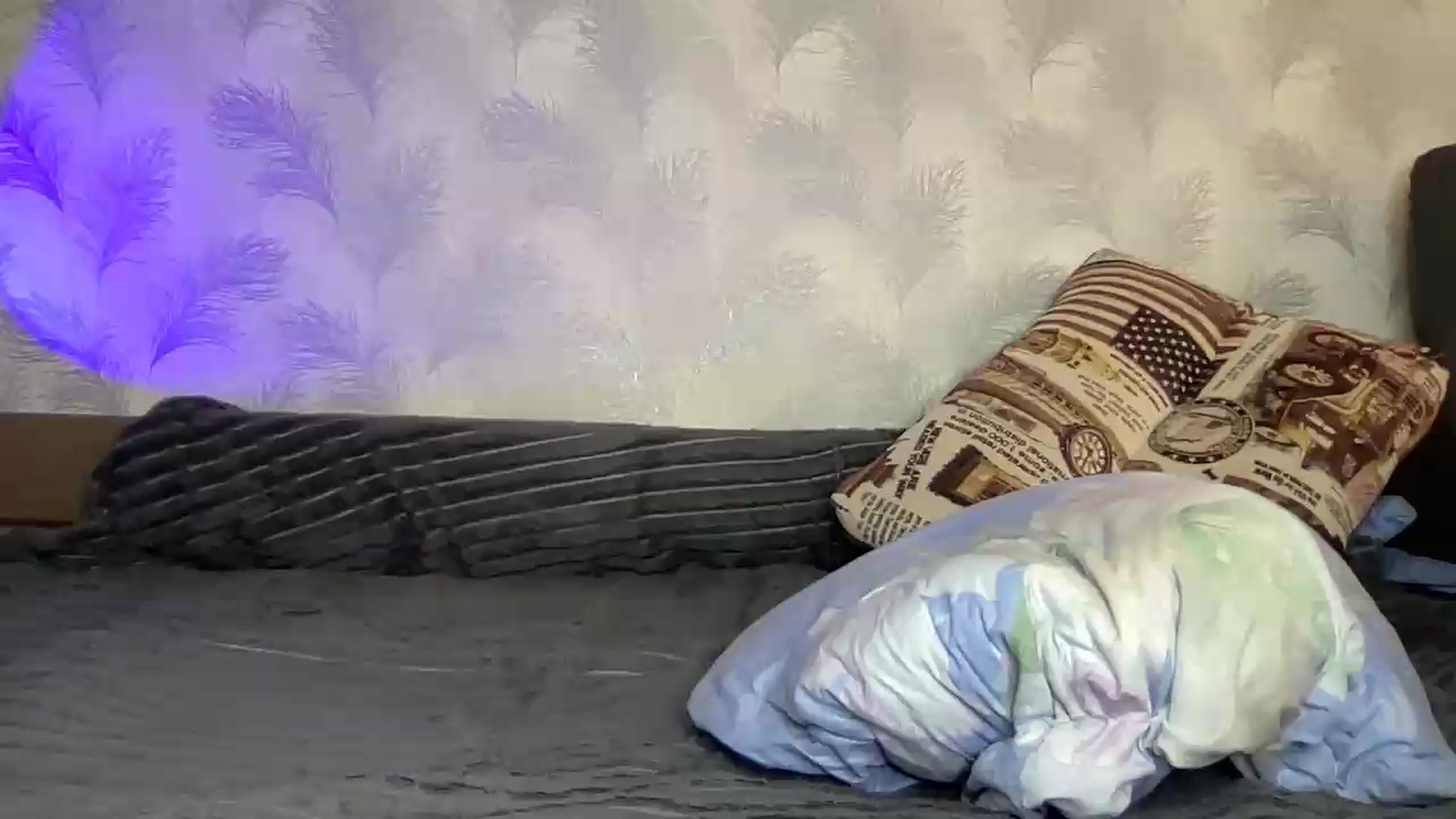 Gallery image thumbnail from QueenBlonde69's myfreecams stream on, 08/28/2026, 15:41 image 9 of 20