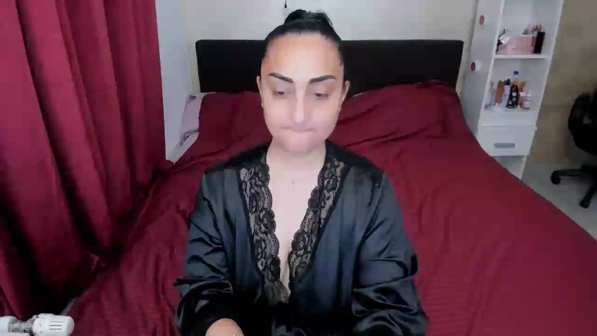 Gallery image thumbnail from QueenDebb's myfreecams stream on, 07/29/2026, 09:17 image 2 of 20