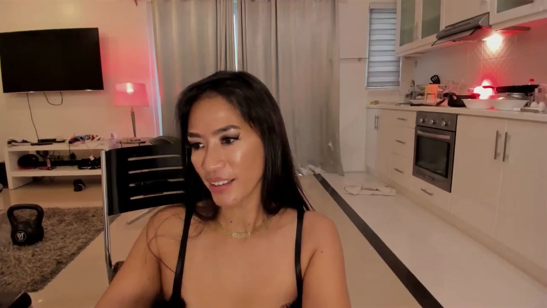 Gallery image thumbnail from QueenDevil's myfreecams stream on, 07/23/2024, 05:16 image 19 of 20