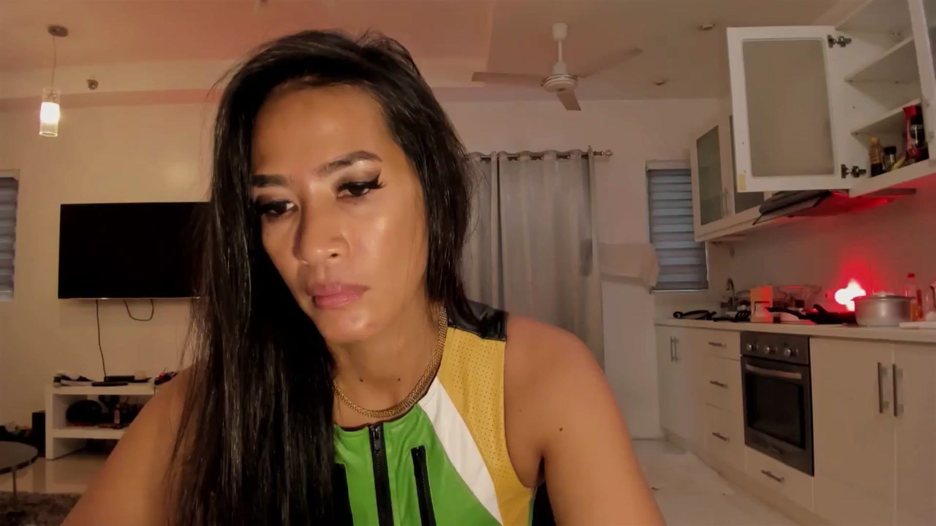 Gallery image thumbnail from QueenDevil's myfreecams stream on, 07/23/2024, 07:31 image 3 of 20