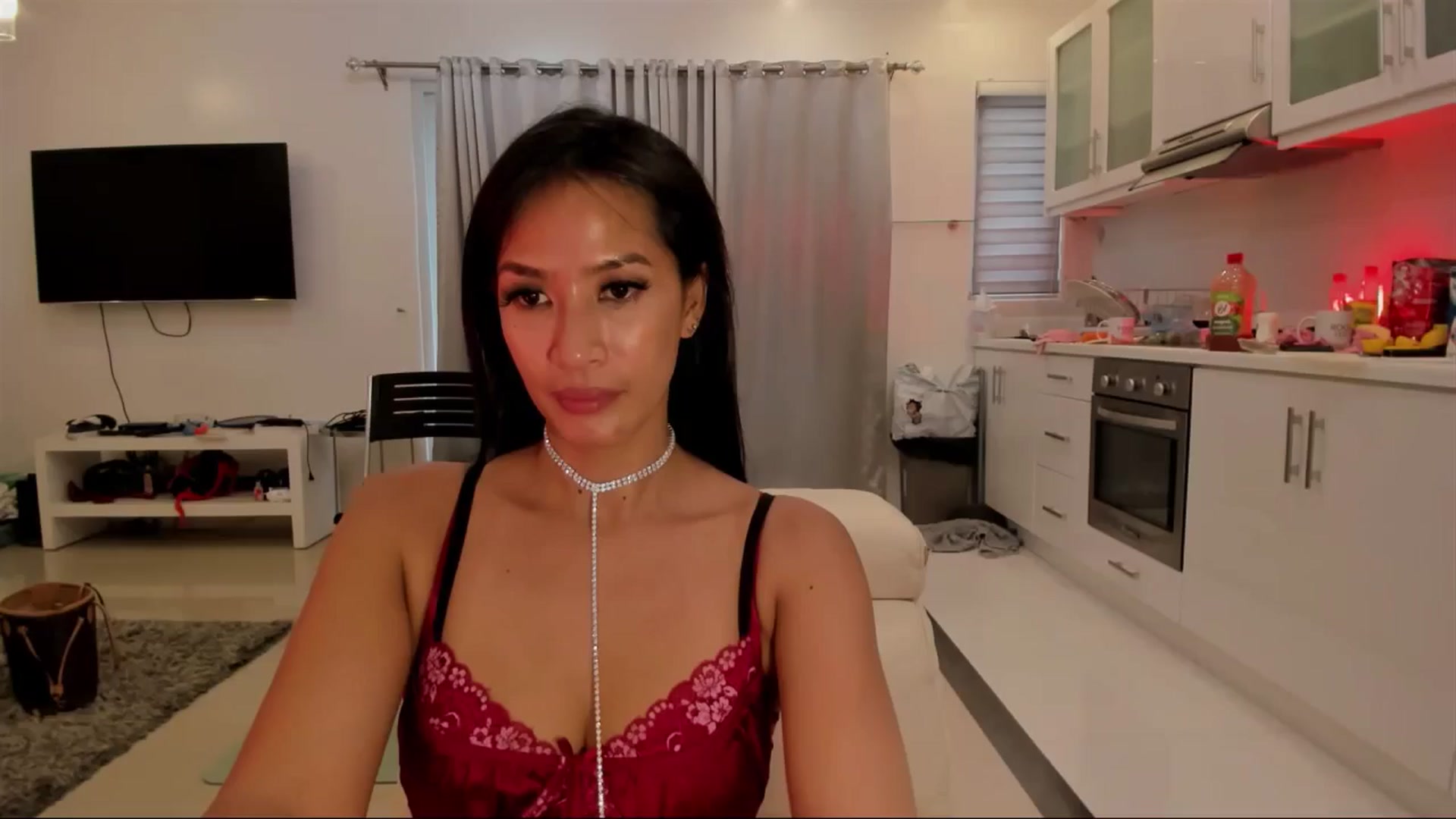 Gallery image thumbnail from QueenDevil's myfreecams stream on, 07/27/2024, 06:32 image 19 of 20