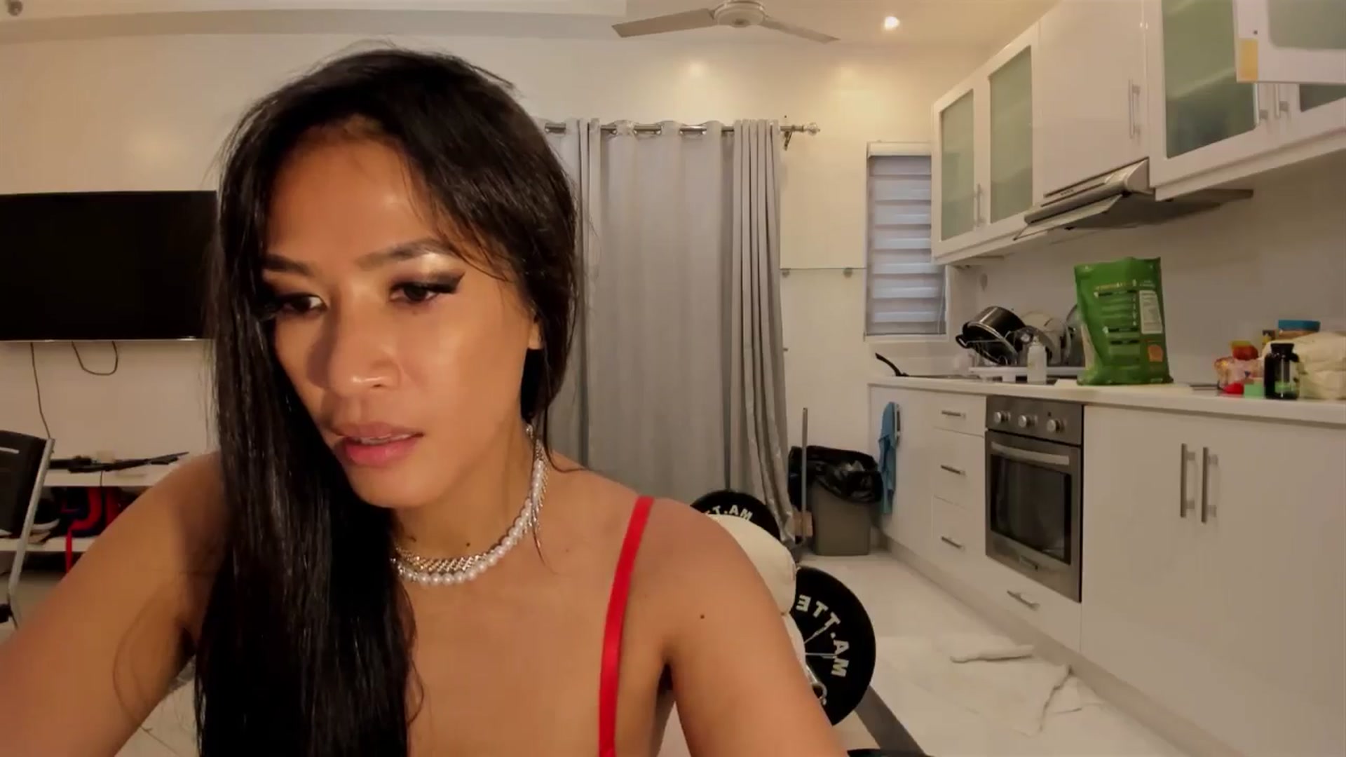 Gallery image thumbnail from QueenDevil's myfreecams stream on, 07/31/2024, 05:05 image 19 of 20