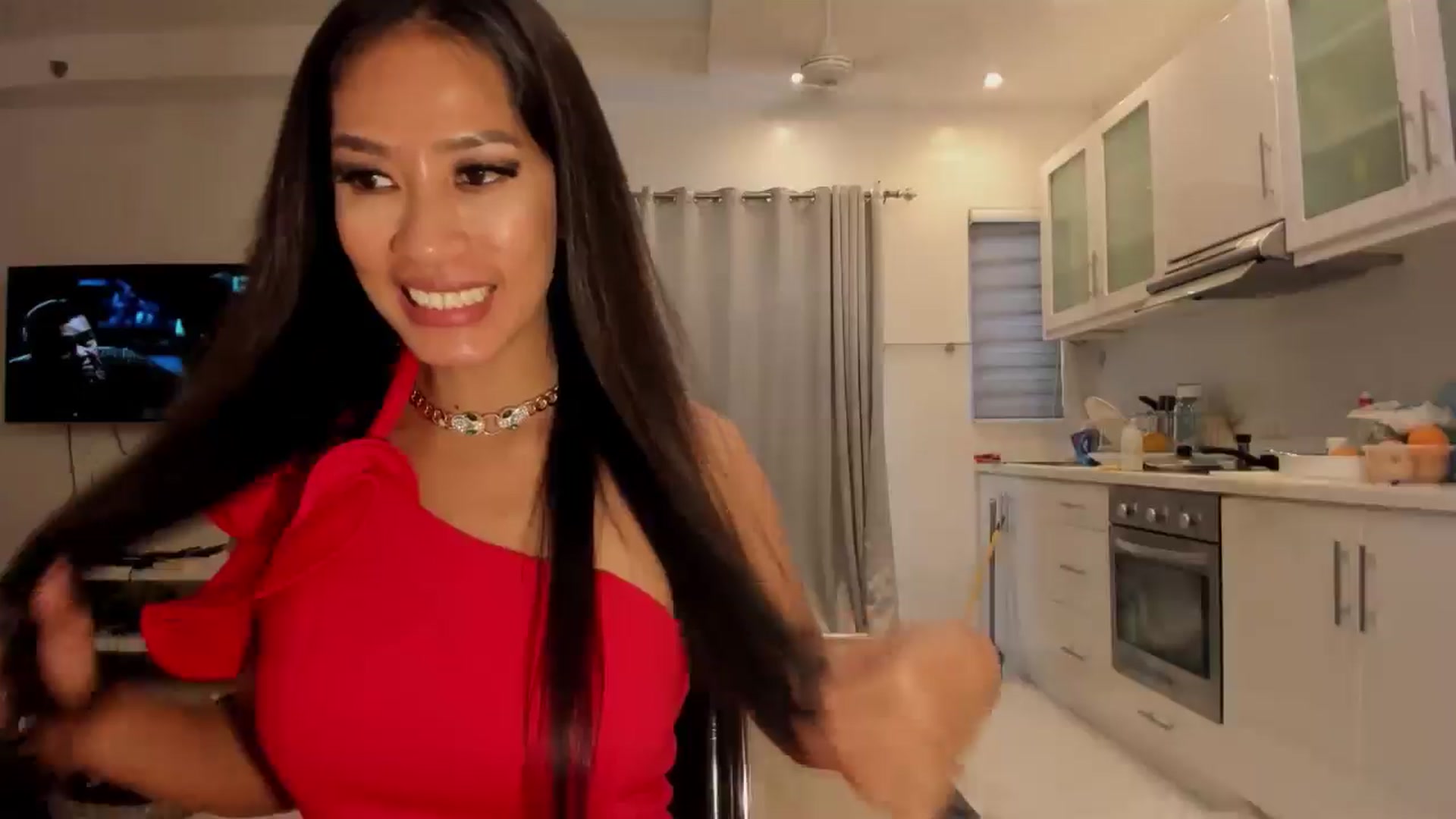 Gallery image thumbnail from QueenDevil's myfreecams stream on, 08/02/2024, 03:49 image 5 of 20