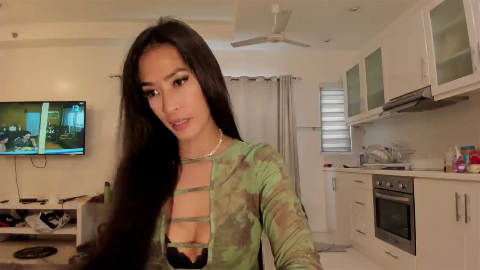 Gallery image thumbnail from QueenDevil's myfreecams stream on, 08/07/2024, 03:27 image 18 of 20