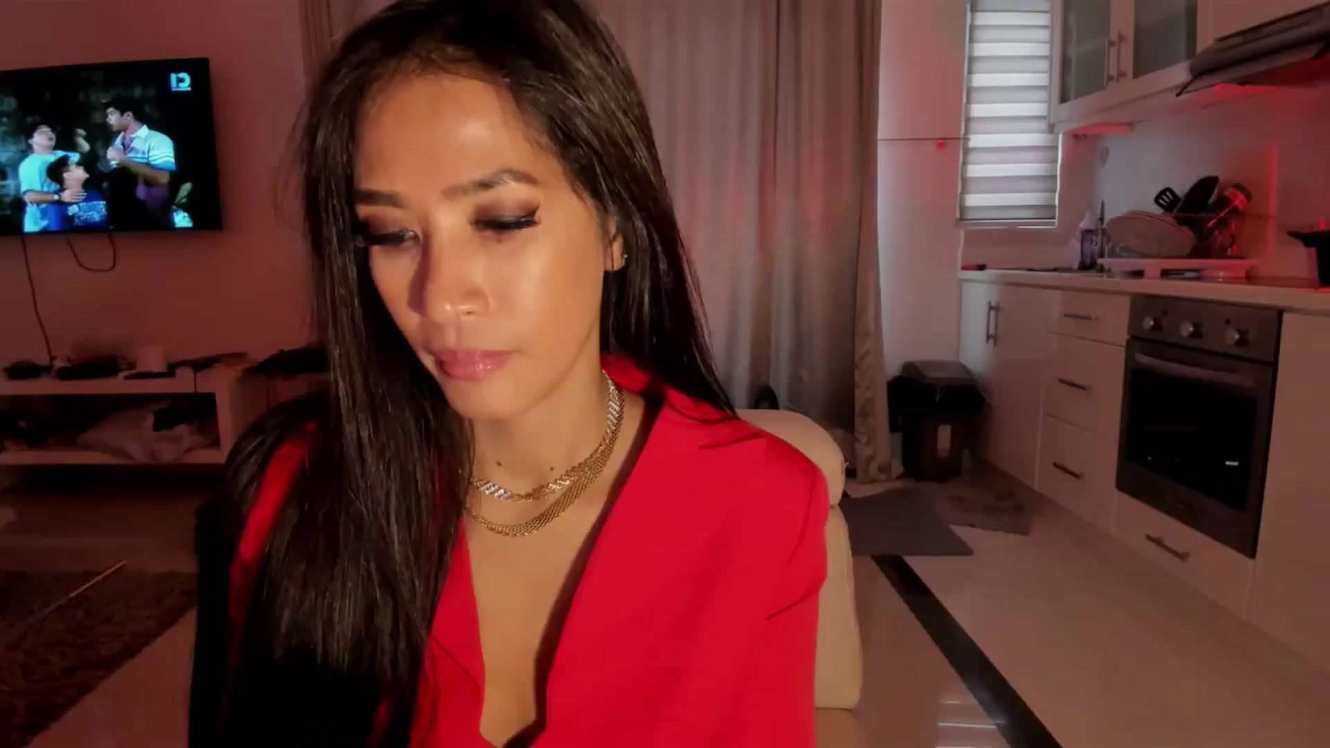 Gallery image thumbnail from QueenDevil's myfreecams stream on, 08/08/2024, 04:37 image 12 of 20