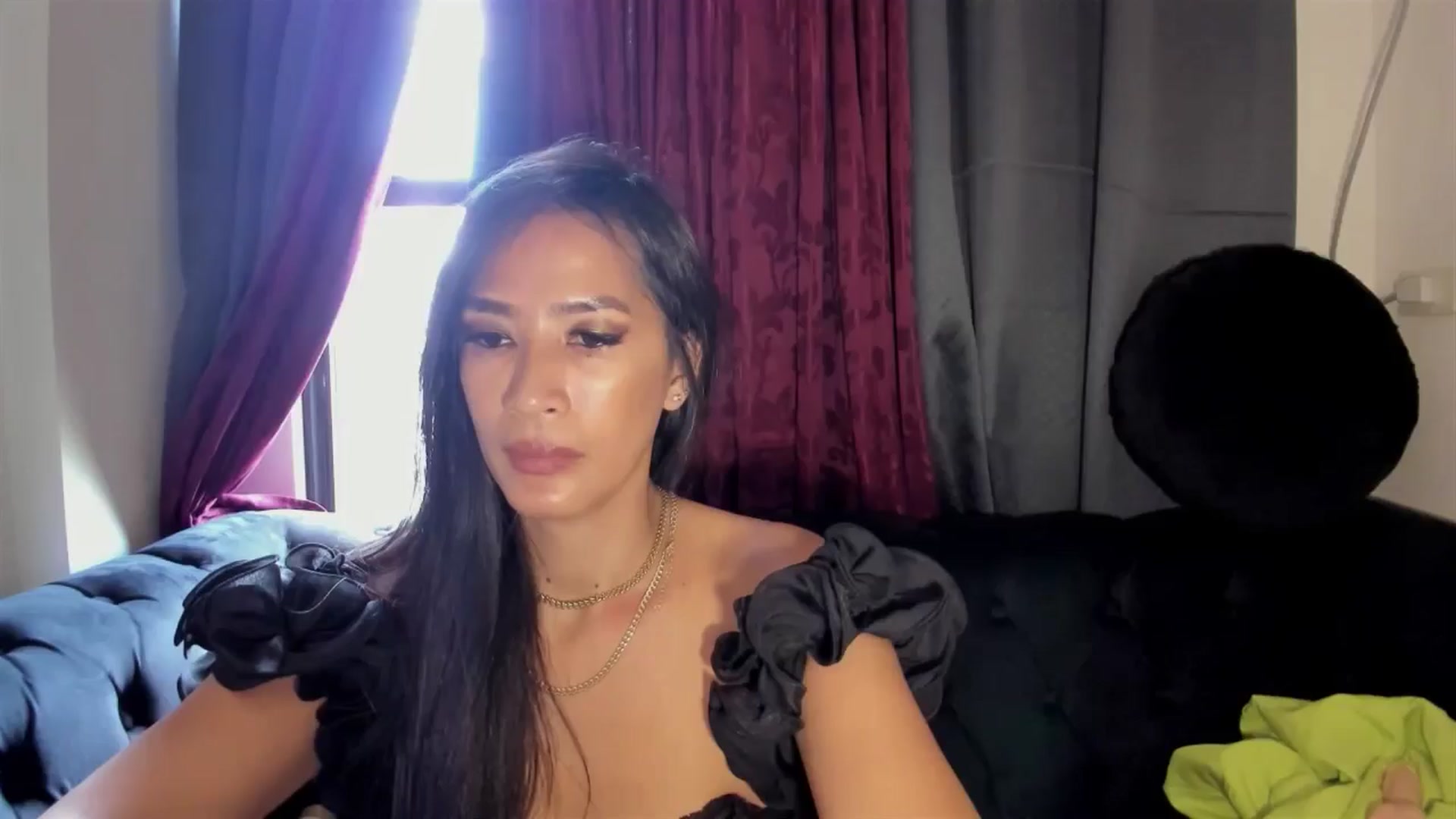 Gallery image thumbnail from QueenDevil's myfreecams stream on, 08/14/2024, 05:49 image 5 of 20