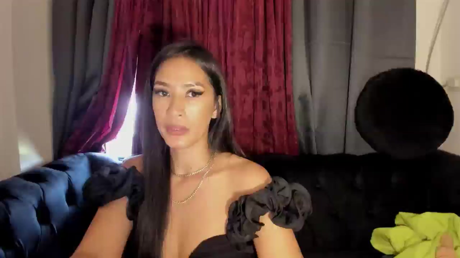 Gallery image thumbnail from QueenDevil's myfreecams stream on, 08/14/2024, 06:12 image 5 of 20