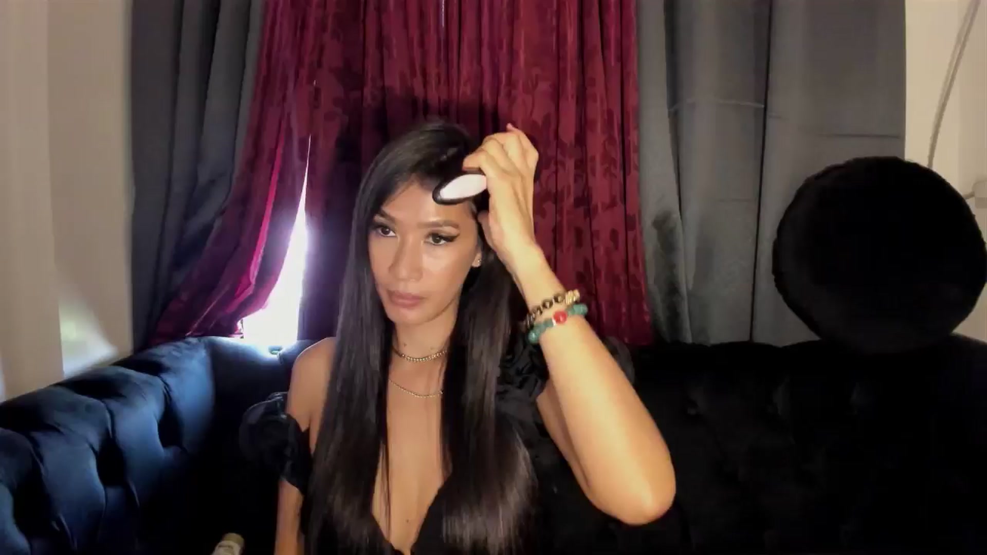 Gallery image thumbnail from QueenDevil's myfreecams stream on, 08/14/2024, 06:12 image 15 of 20