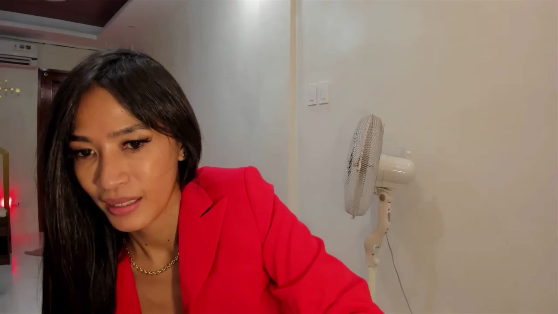 Gallery image thumbnail from QueenDevil's myfreecams stream on, 08/28/2024, 03:57 image 18 of 20