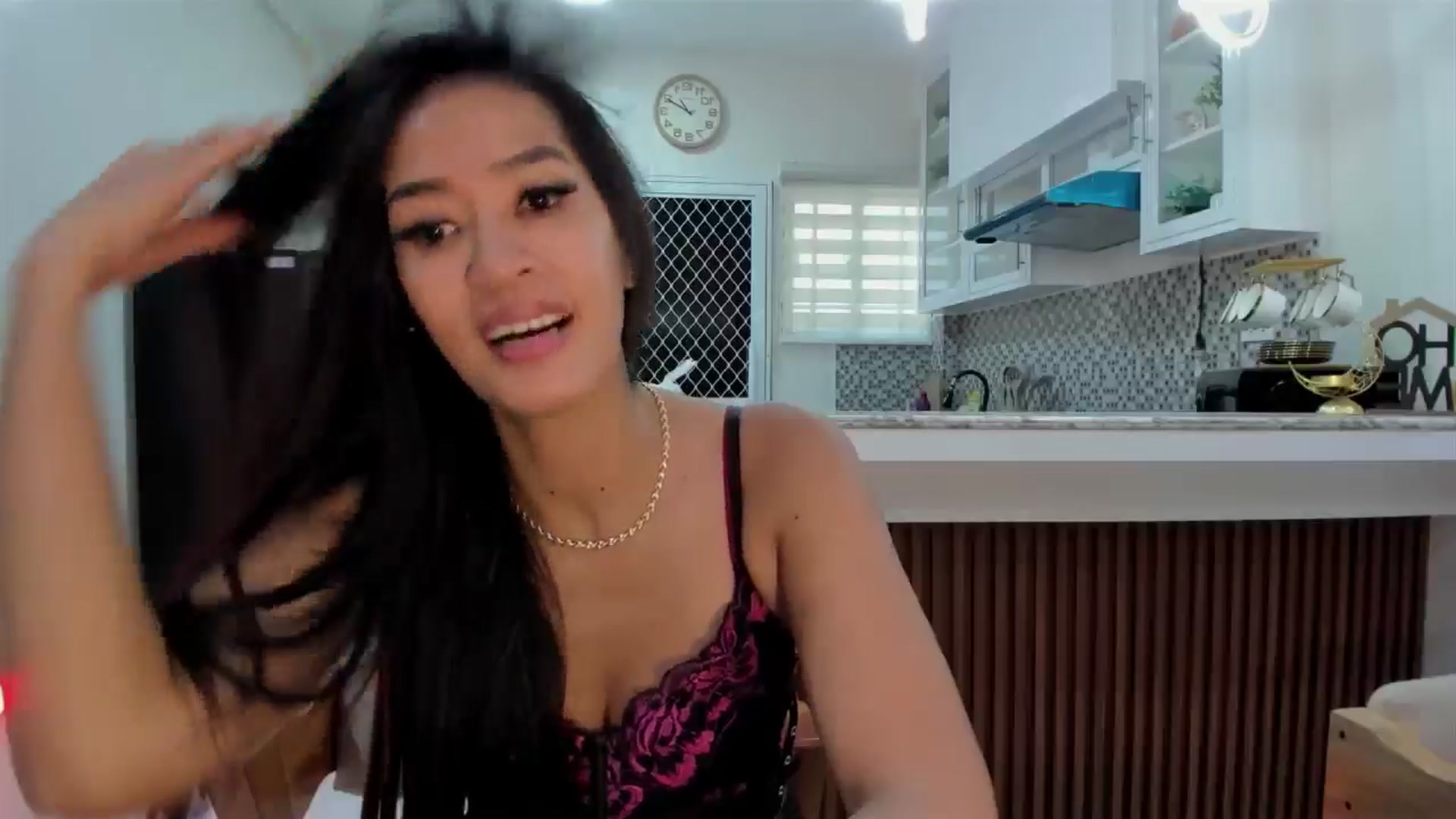 Gallery image thumbnail from QueenDevil's myfreecams stream on, 08/28/2024, 05:30 image 11 of 20