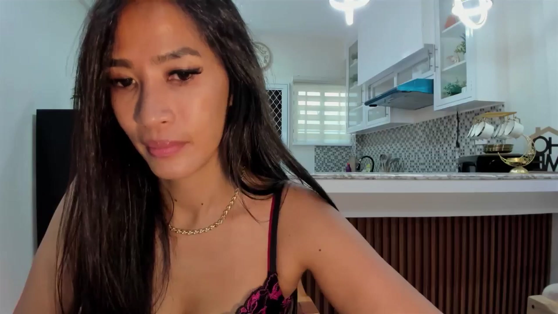 Gallery image thumbnail from QueenDevil's myfreecams stream on, 08/28/2024, 05:30 image 18 of 20
