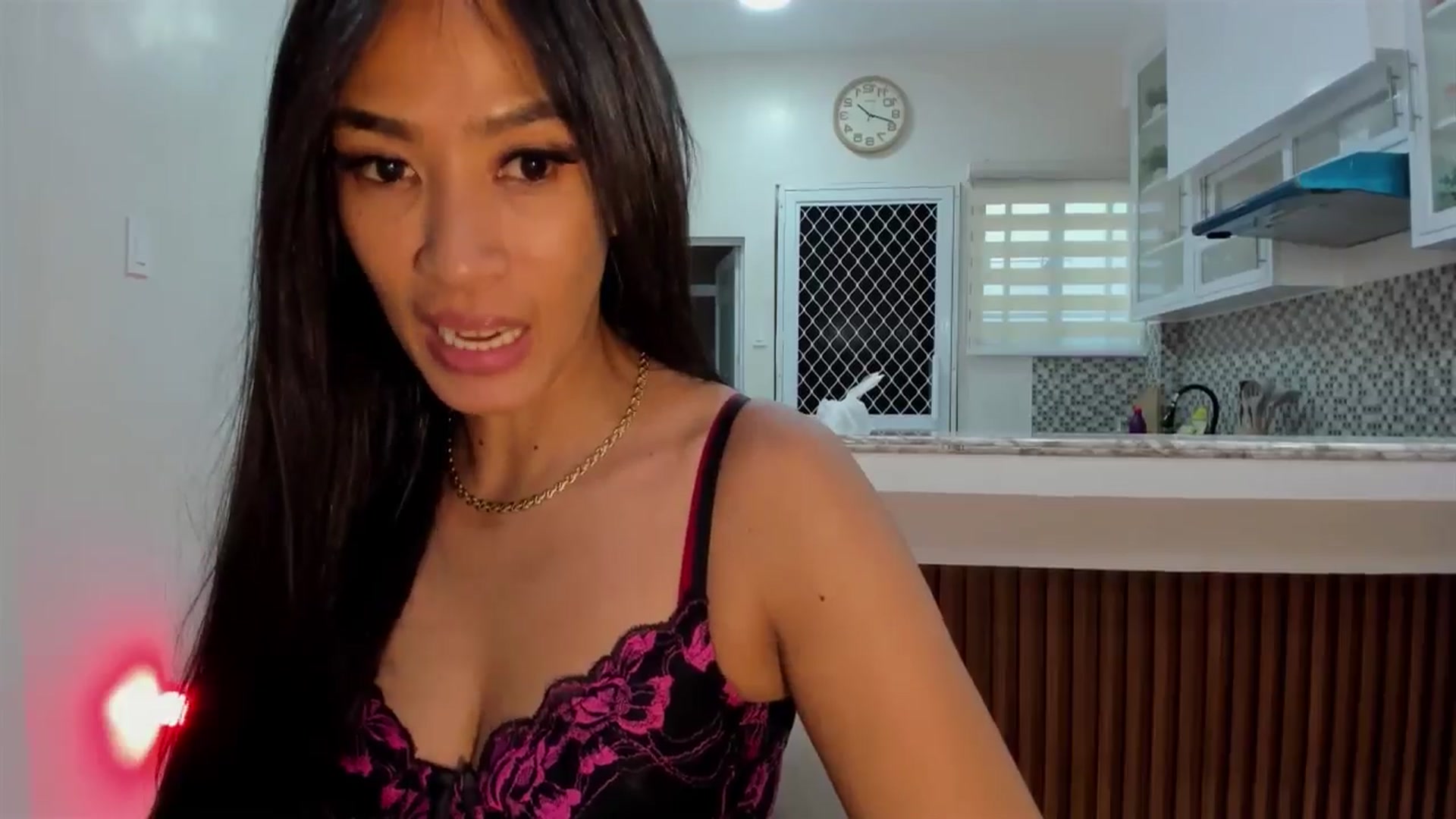 Gallery image thumbnail from QueenDevil's myfreecams stream on, 08/28/2024, 05:52 image 13 of 20