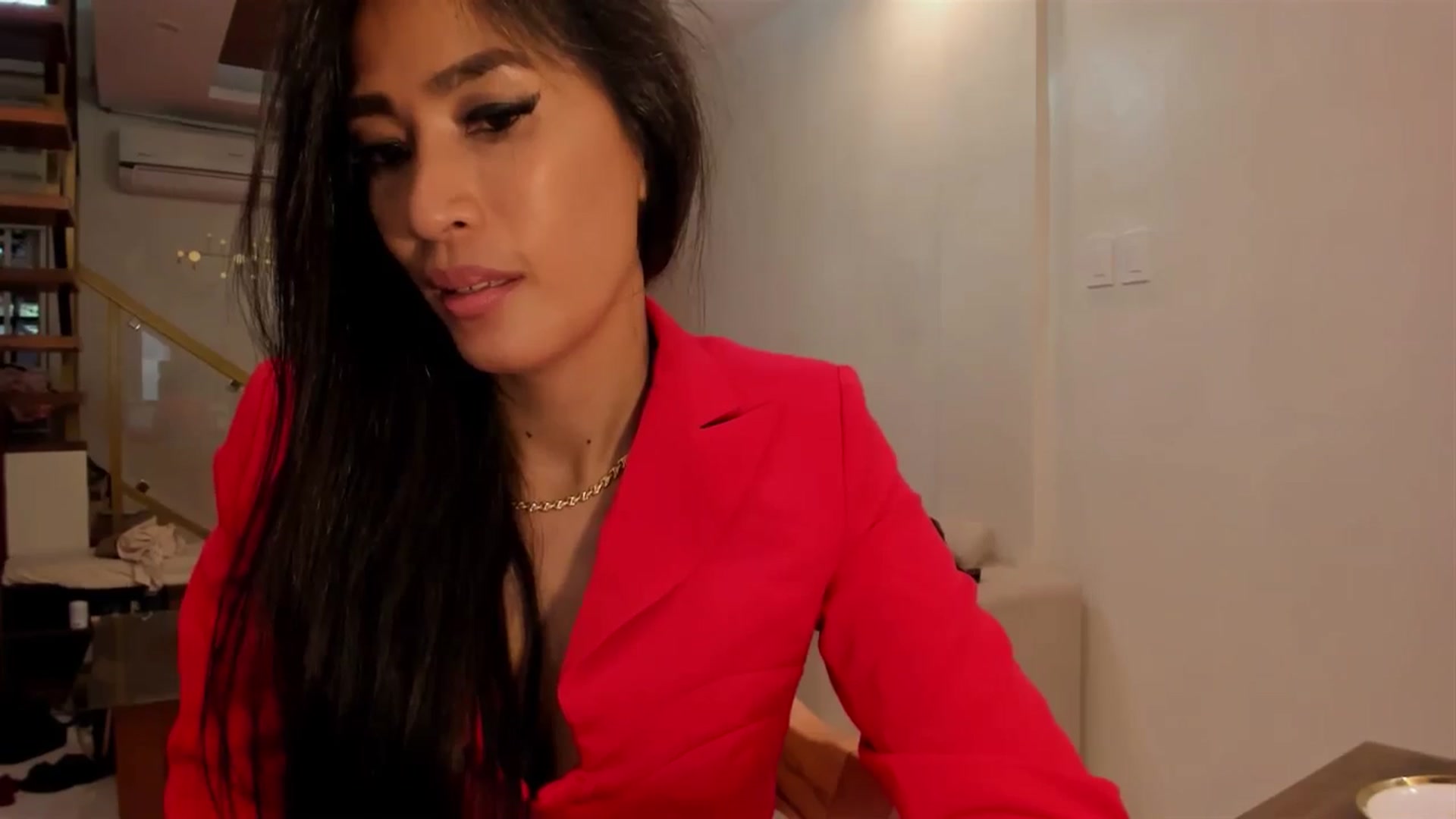 Gallery image thumbnail from QueenDevil's myfreecams stream on, 08/29/2024, 07:37 image 9 of 20