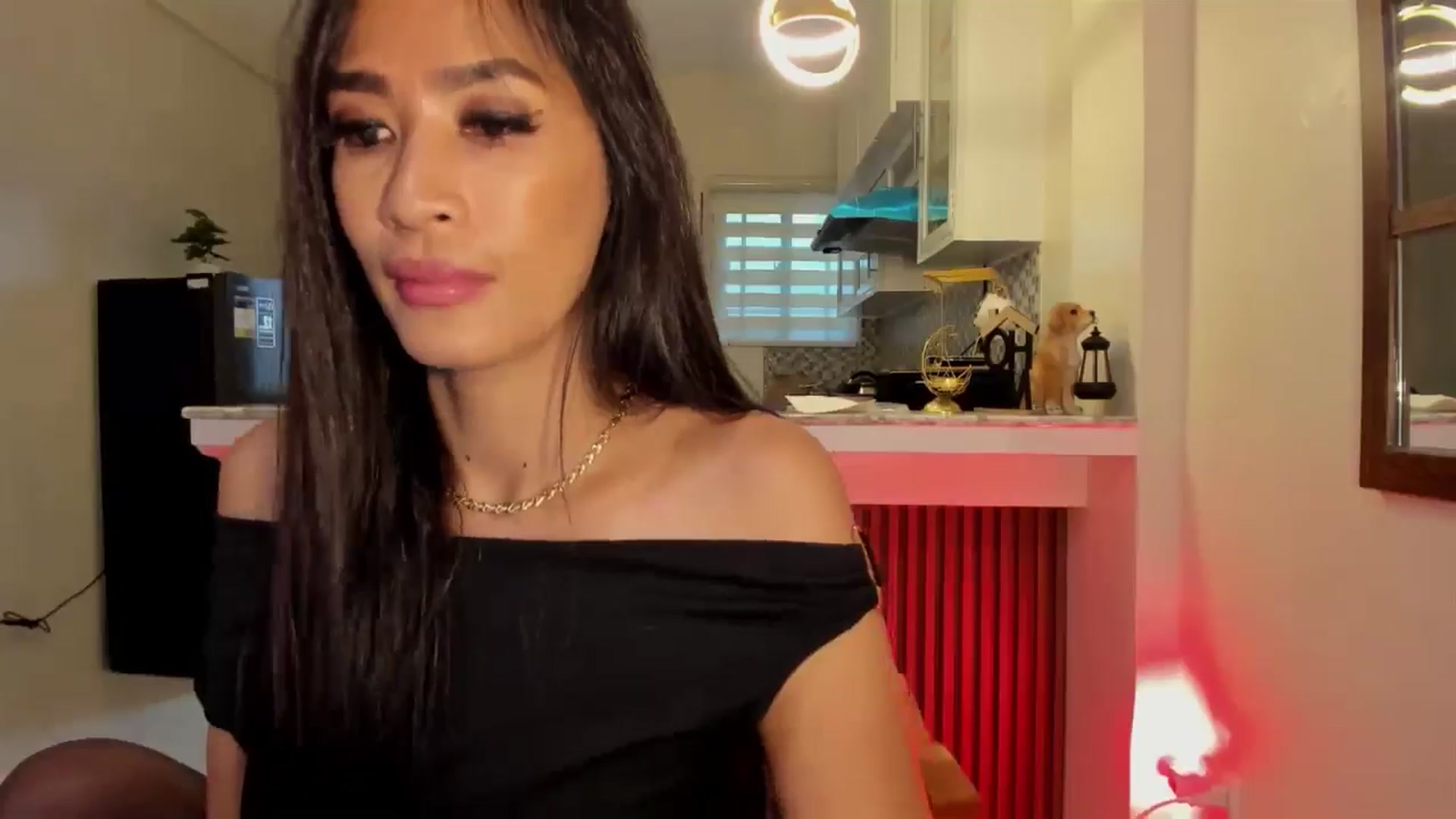 Gallery image thumbnail from QueenDevil's myfreecams stream on, 08/31/2024, 07:23 image 12 of 20