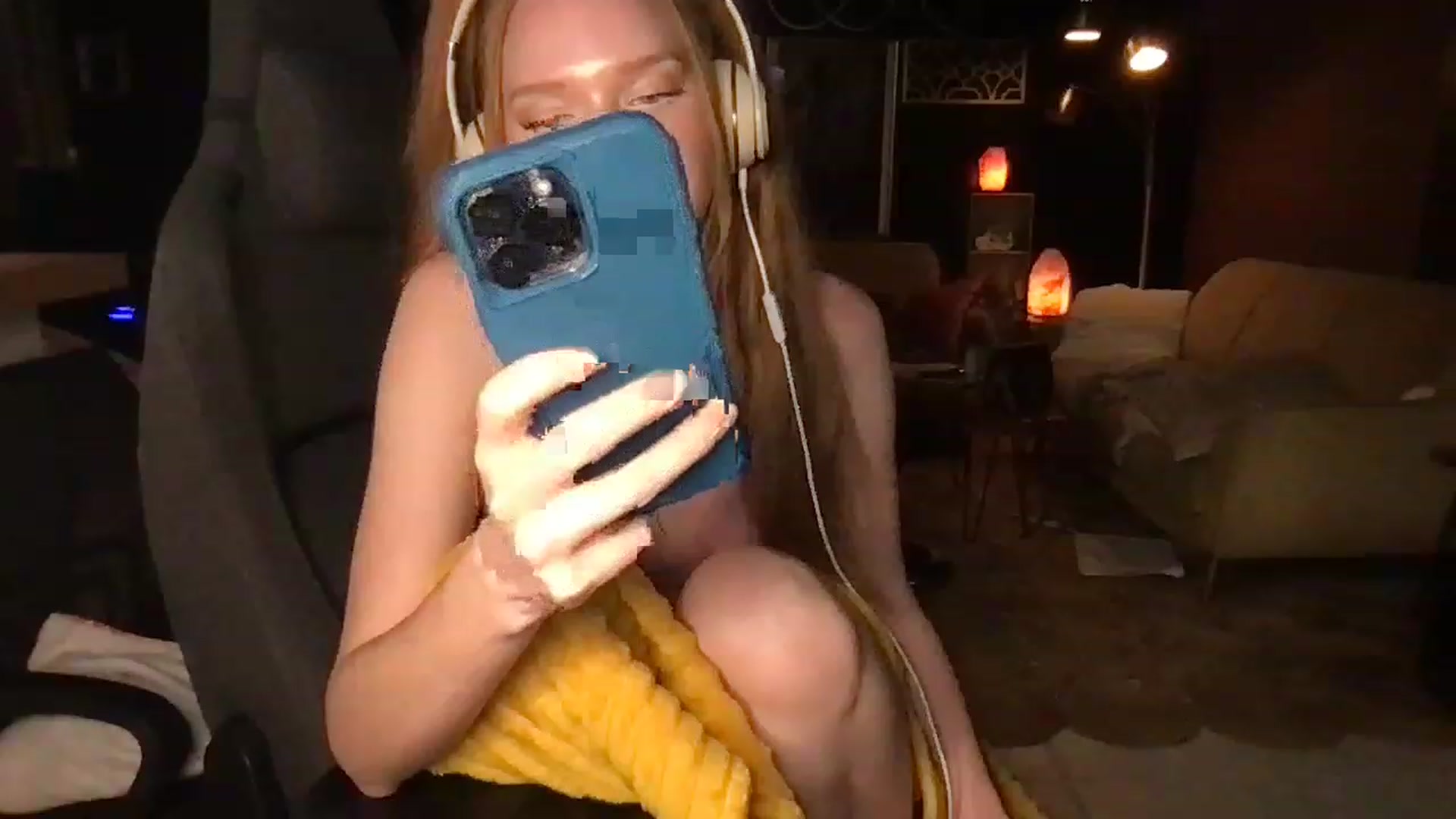 Gallery image thumbnail from QueenDylan's myfreecams stream on, 01/19/2023, 09:19 image 20 of 20