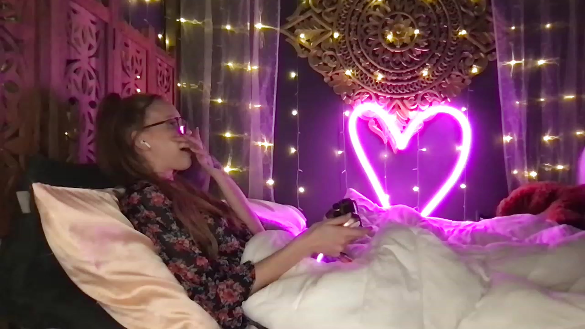 Gallery image thumbnail from QueenDylan's myfreecams stream on, 01/22/2023, 20:17 image 3 of 20