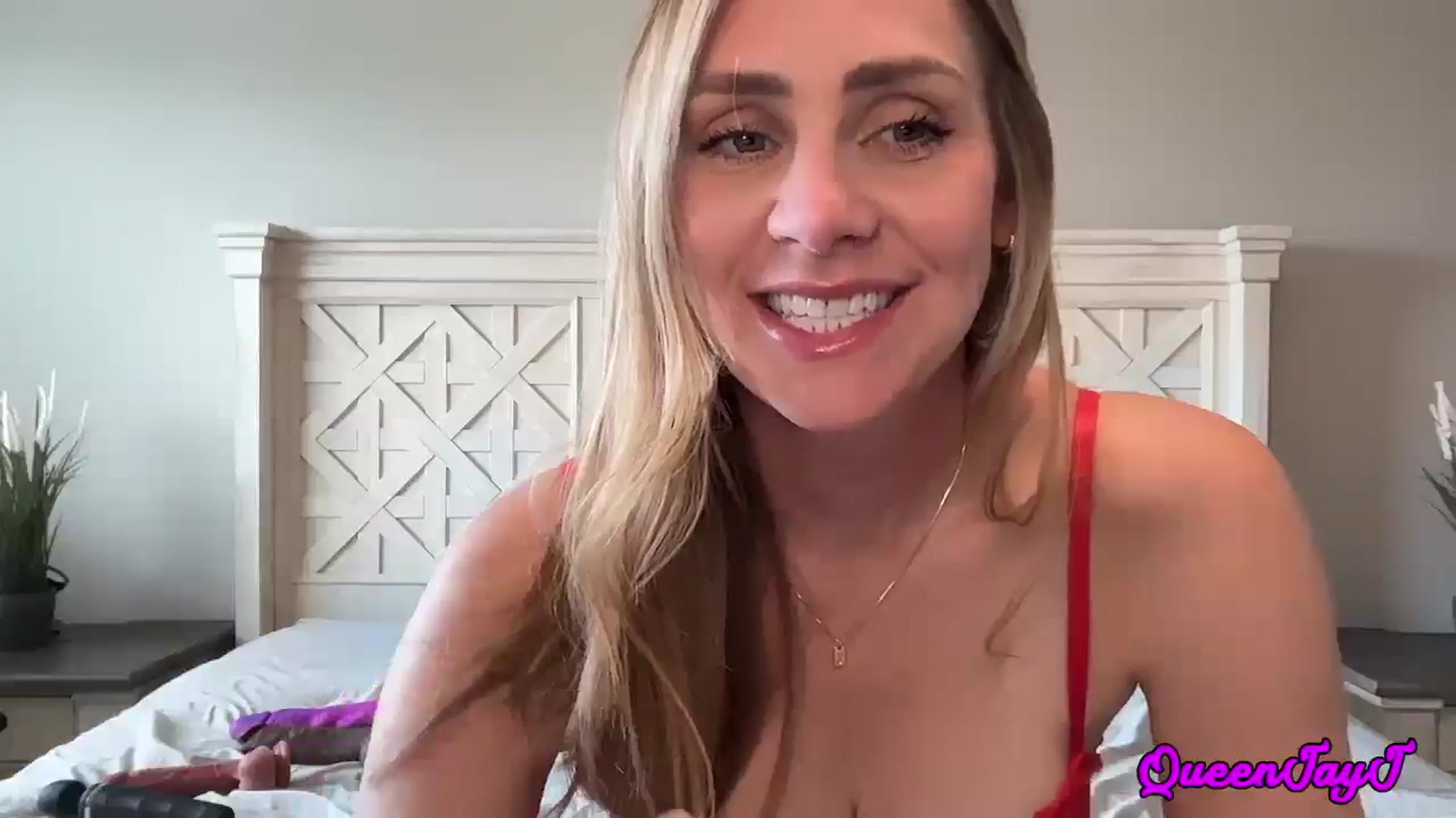 Gallery image thumbnail from QueenJayJ's myfreecams stream on, 05/27/2025, 18:50 image 7 of 20