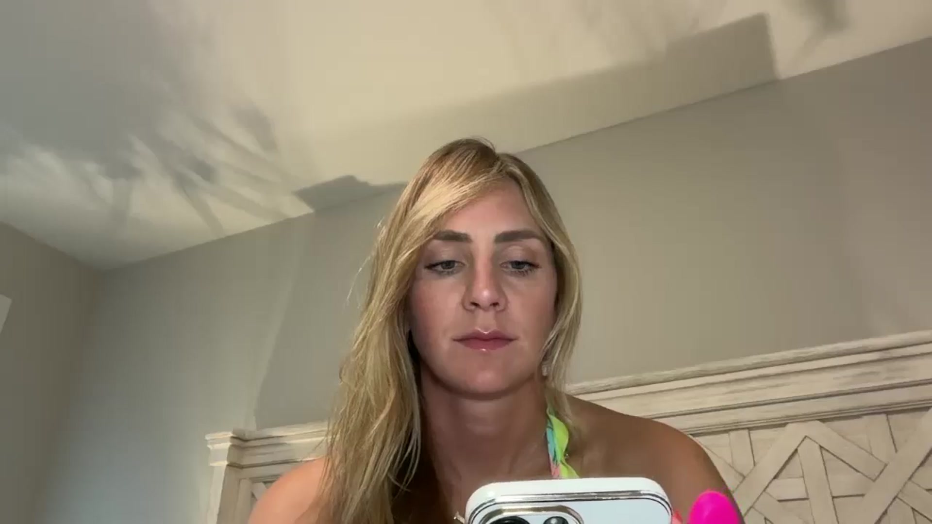 Gallery image thumbnail from QueenJayJ's myfreecams stream on, 06/16/2025, 17:23 image 10 of 20