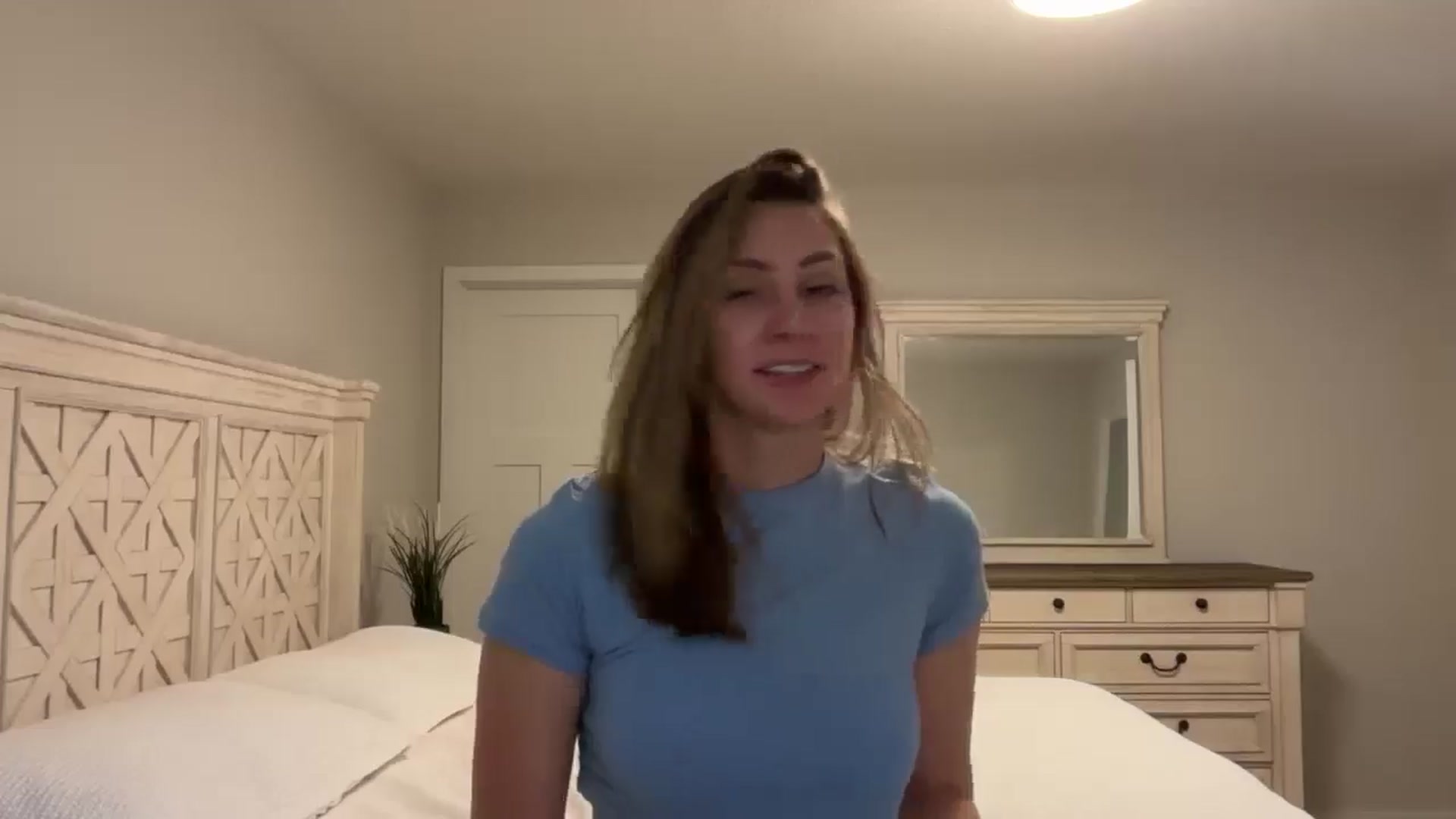 Gallery image thumbnail from QueenJayJ's myfreecams stream on, 11/15/2025, 22:40 image 19 of 20