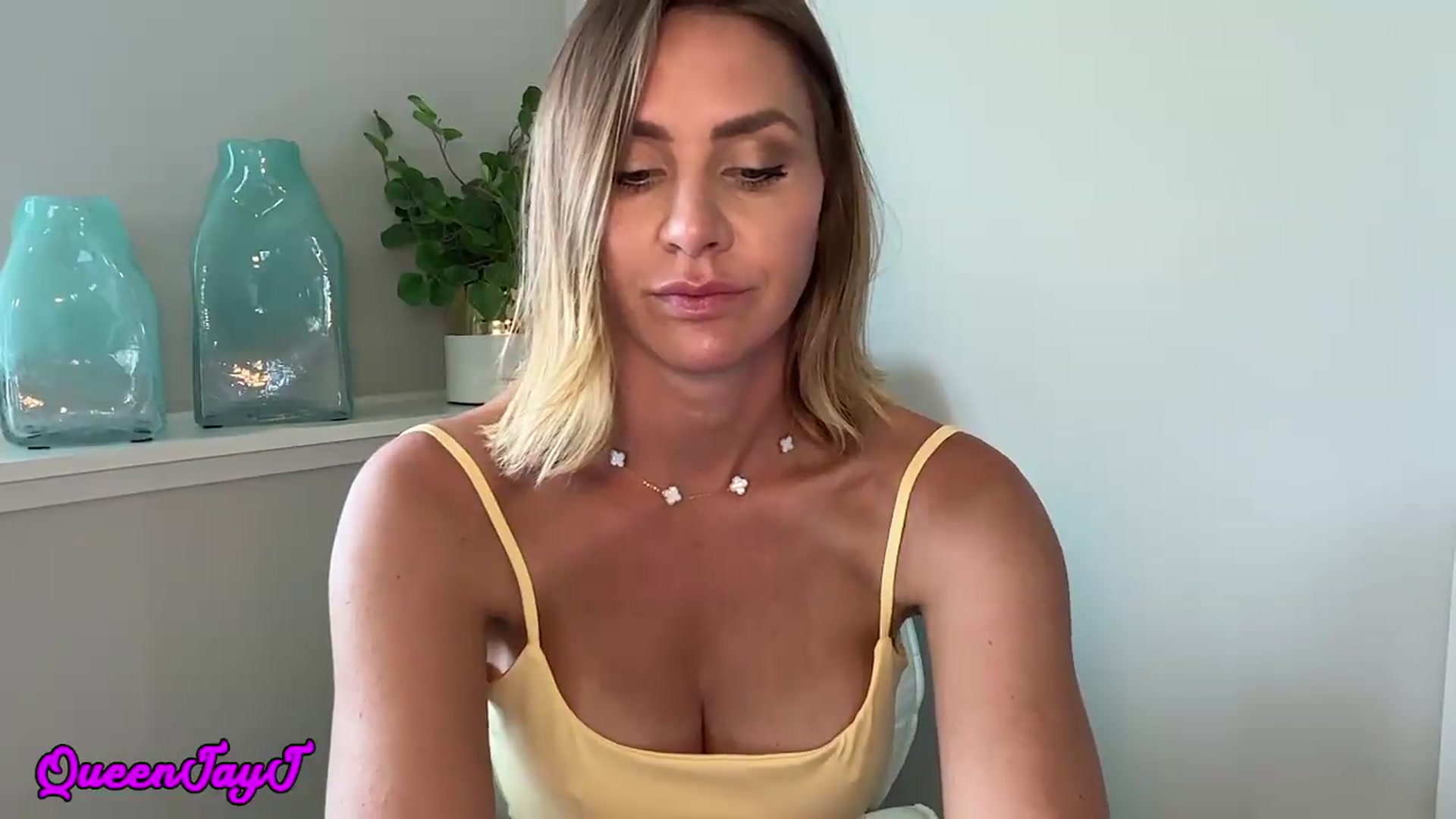 Gallery image thumbnail from QueenJayJ's myfreecams stream on, 08/06/2026, 19:48 image 2 of 20