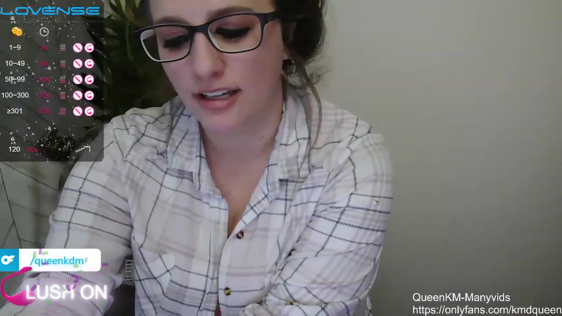 Gallery image thumbnail from QueenKM's myfreecams stream on, 01/16/2023, 18:56 image 19 of 20