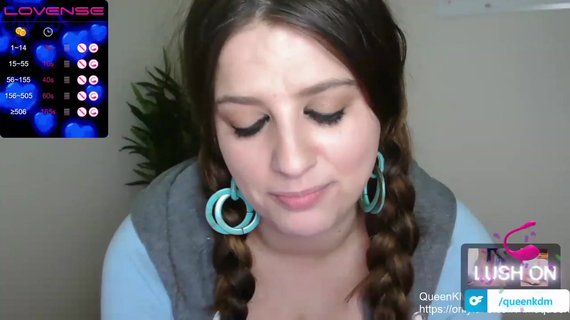 Gallery image thumbnail from QueenKM's myfreecams stream on, 03/29/2023, 16:16 image 12 of 20