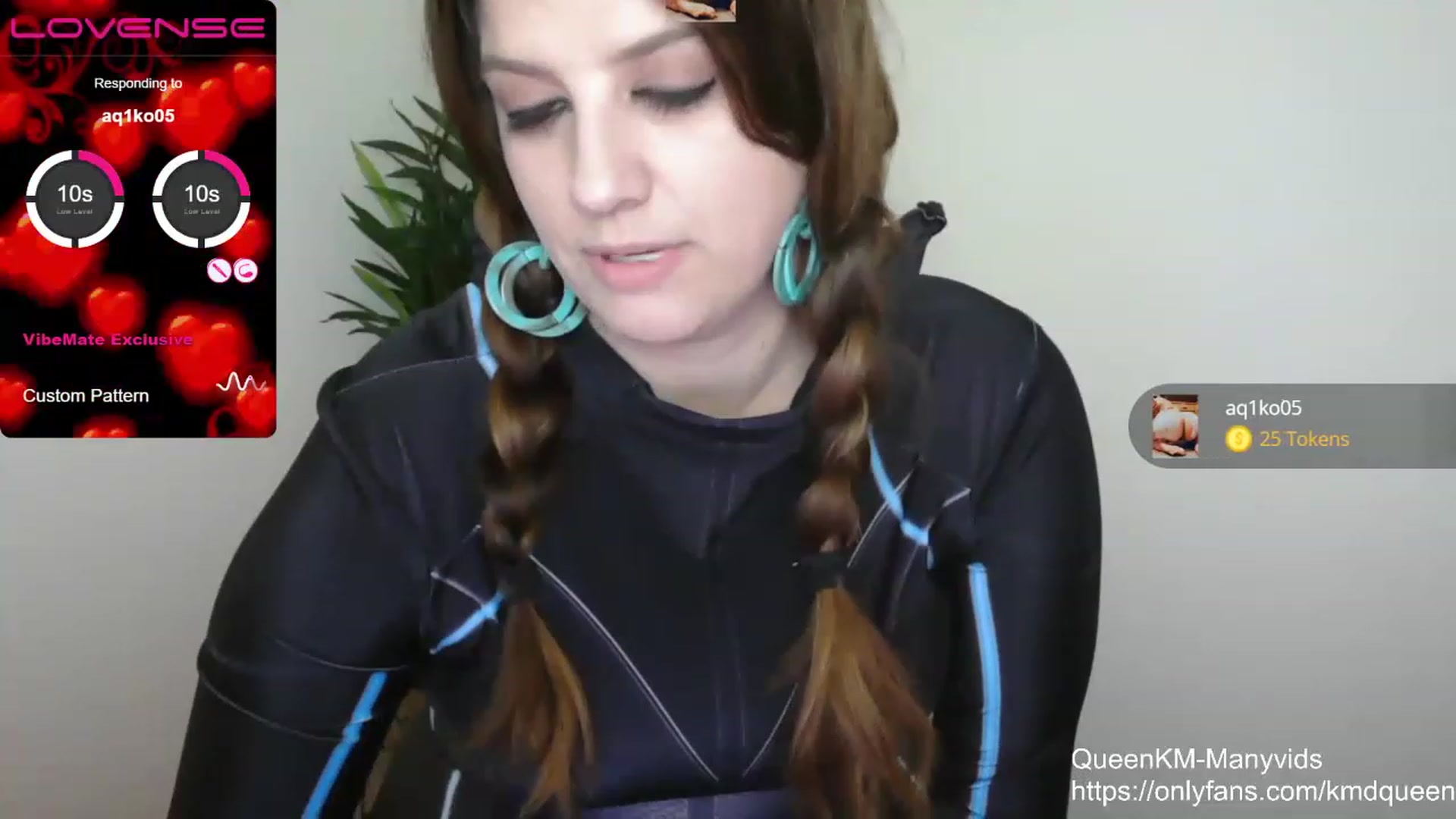 Gallery image thumbnail from QueenKM's myfreecams stream on, 04/18/2023, 16:01 image 17 of 20