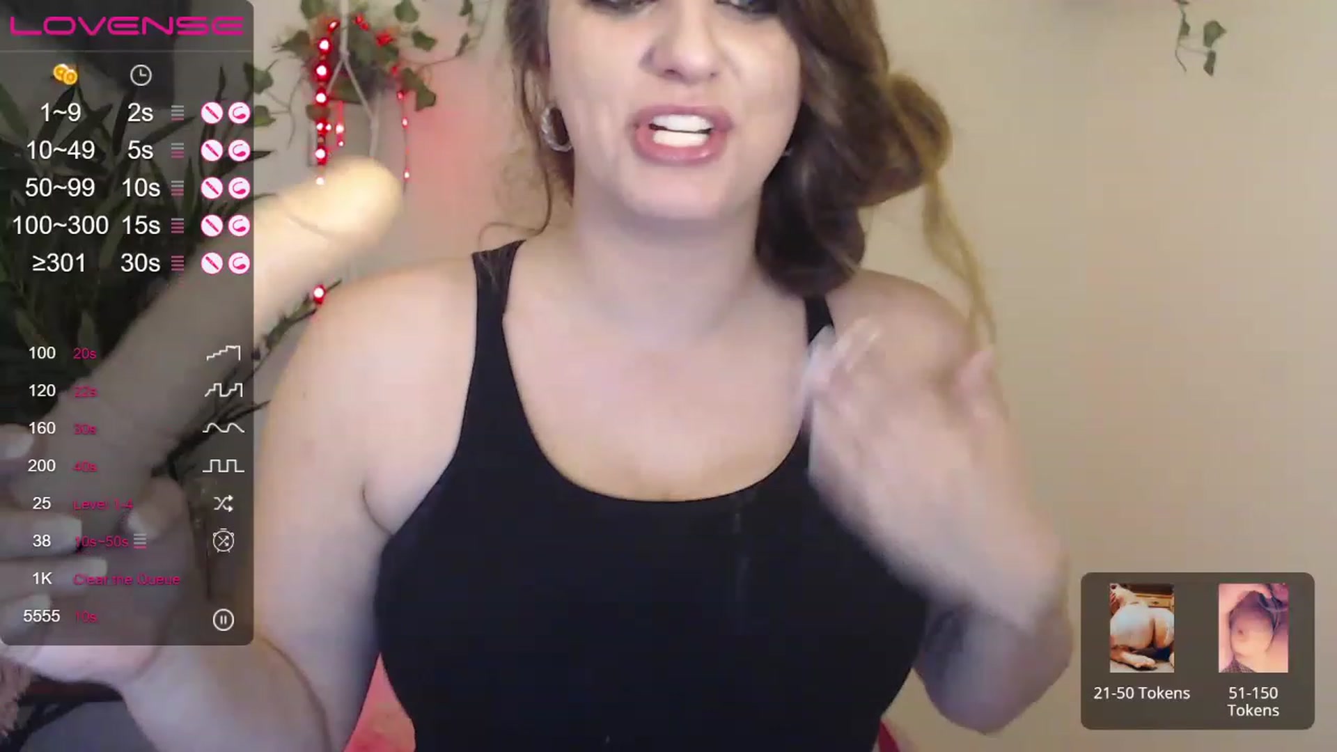 Gallery image thumbnail from QueenKM's myfreecams stream on, 07/14/2023, 14:48 image 2 of 20