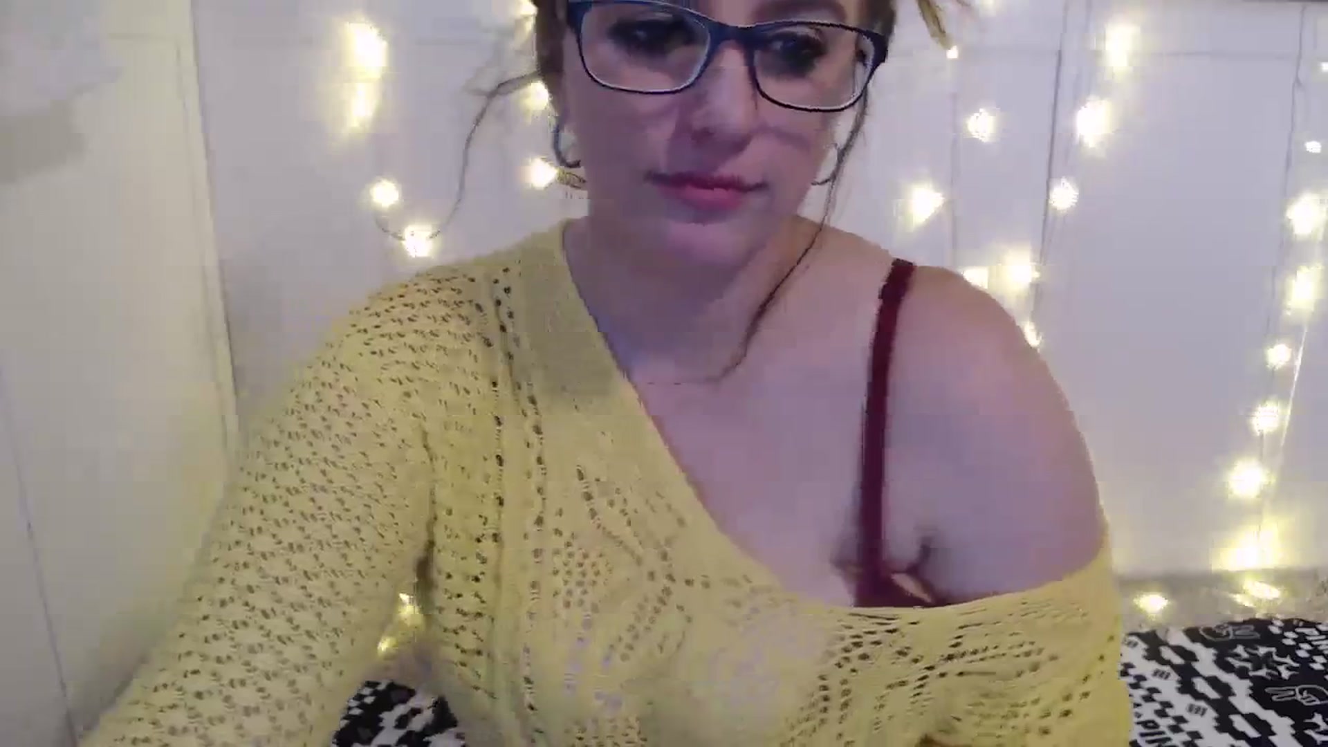 Gallery image thumbnail from QueenKM's myfreecams stream on, 11/01/2023, 19:13 image 3 of 20