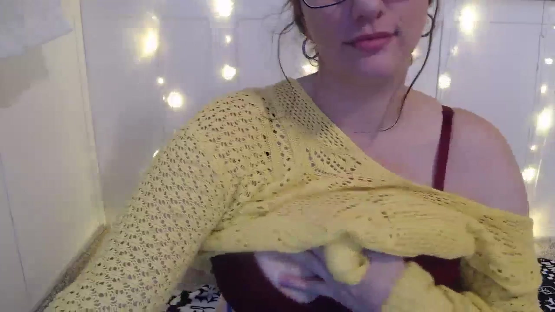 Gallery image thumbnail from QueenKM's myfreecams stream on, 11/01/2023, 19:13 image 13 of 20