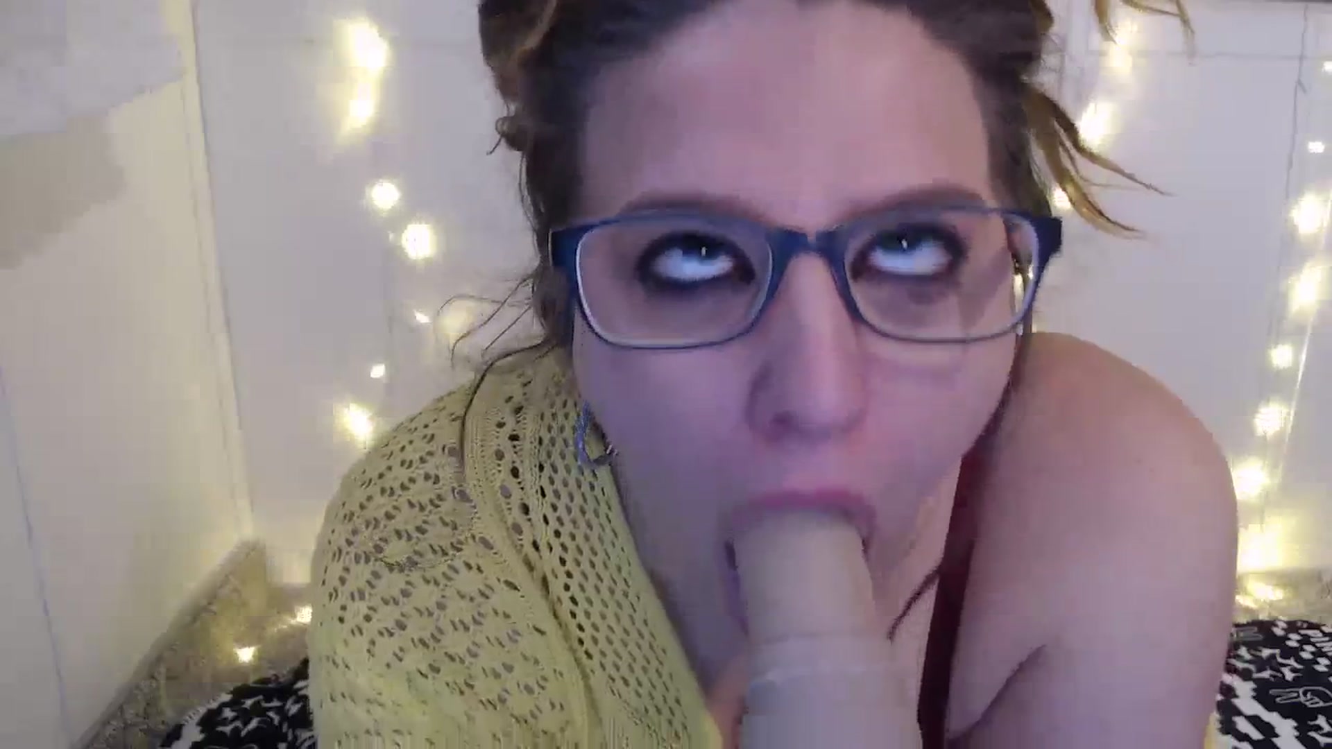 Gallery image thumbnail from QueenKM's myfreecams stream on, 11/01/2023, 19:13 image 8 of 20