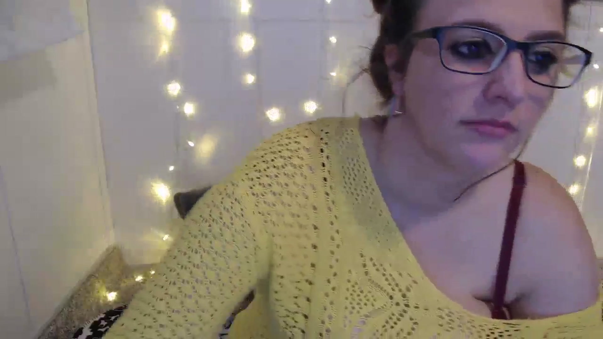 Gallery image thumbnail from QueenKM's myfreecams stream on, 11/01/2023, 19:13 image 12 of 20