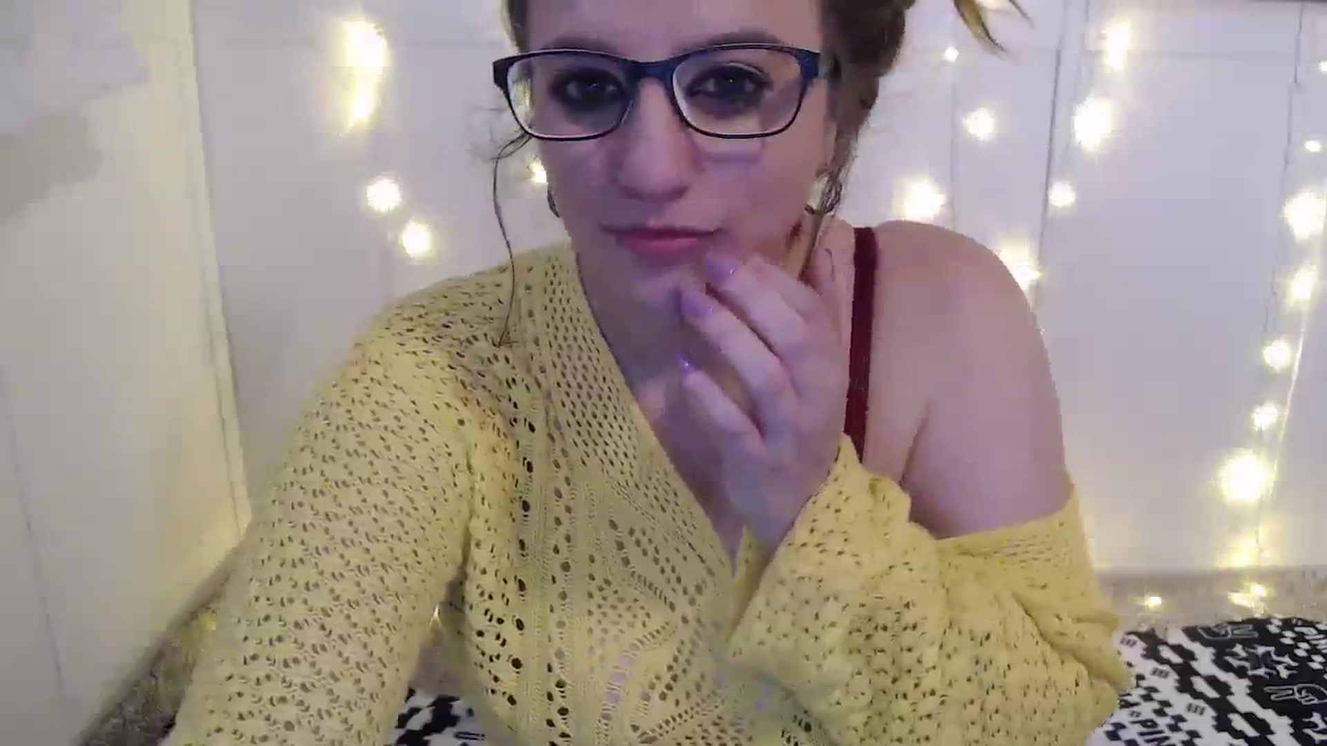 Gallery image thumbnail from QueenKM's myfreecams stream on, 11/01/2023, 19:13 image 7 of 20