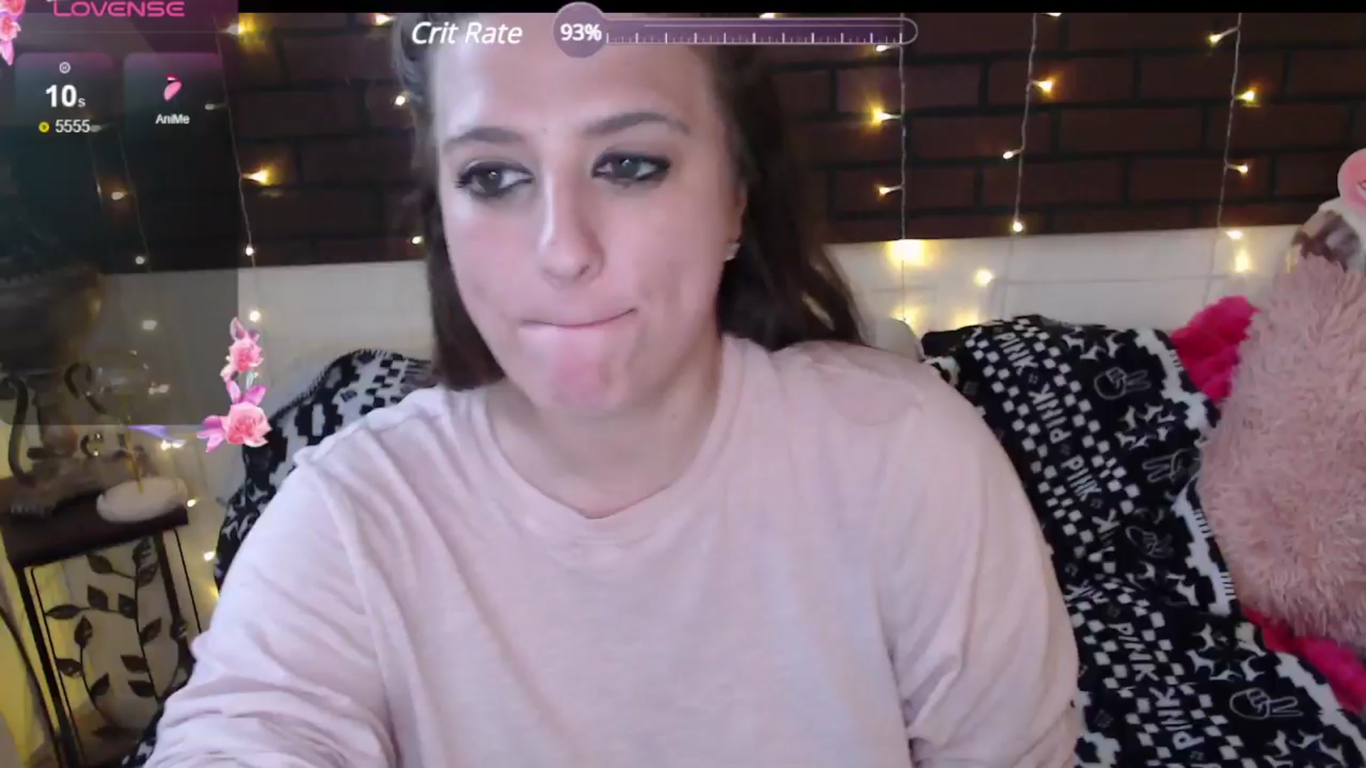 Gallery image thumbnail from QueenKM's myfreecams stream on, 07/21/2024, 20:09 image 15 of 20