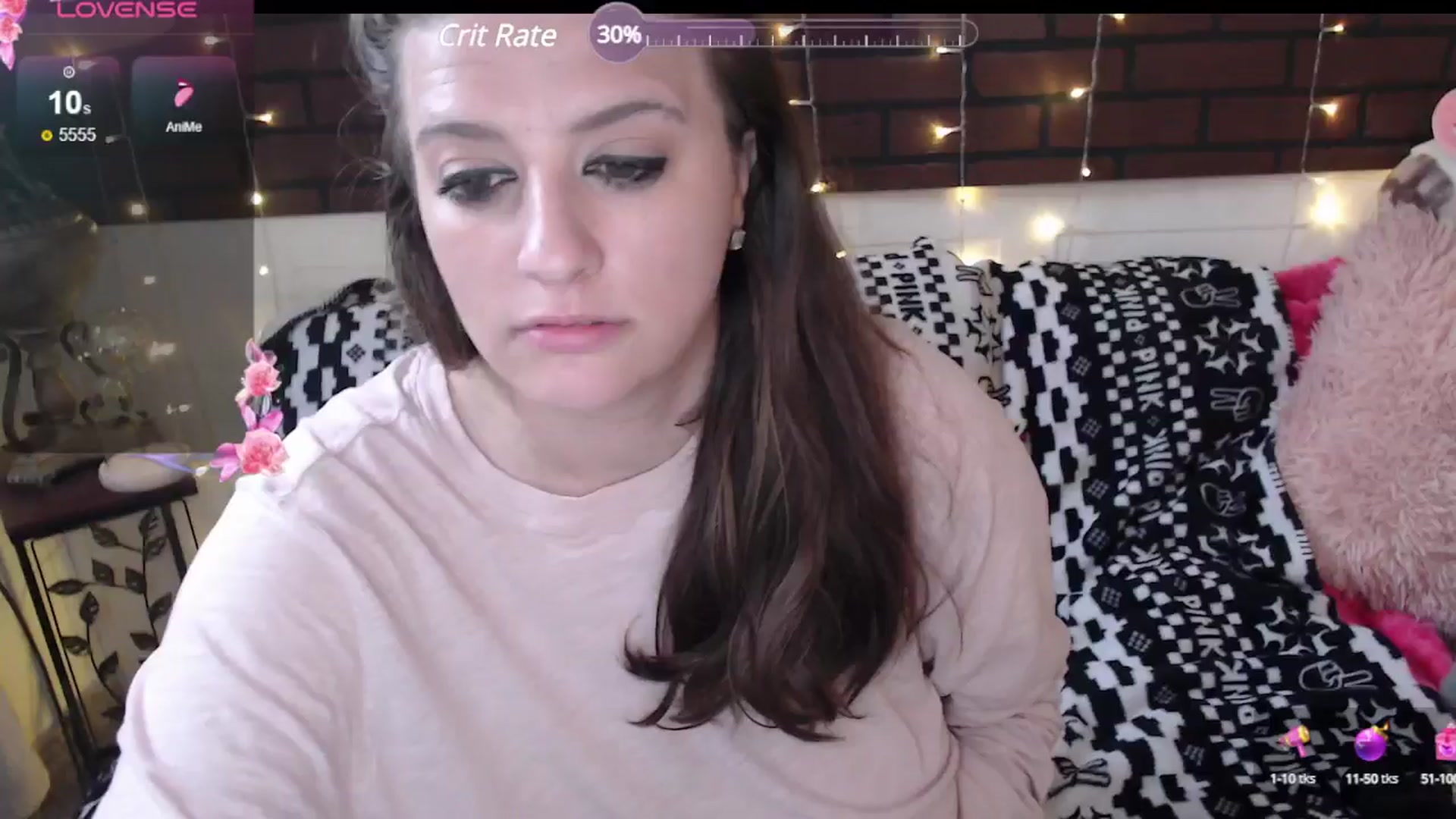 Gallery image thumbnail from QueenKM's myfreecams stream on, 07/21/2024, 20:09 image 4 of 20