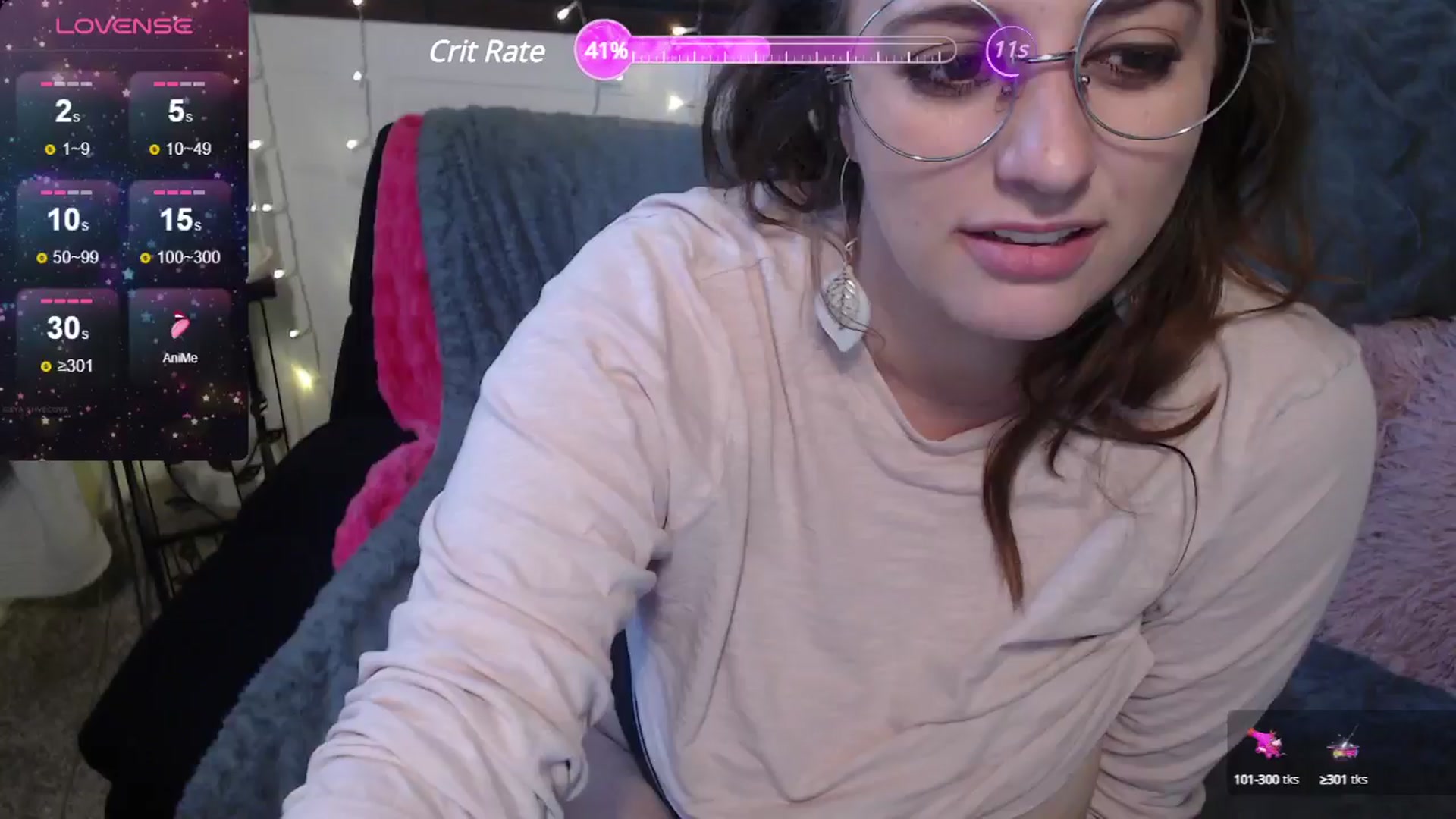 Gallery image thumbnail from QueenKM's myfreecams stream on, 08/27/2024, 16:16 image 1 of 20