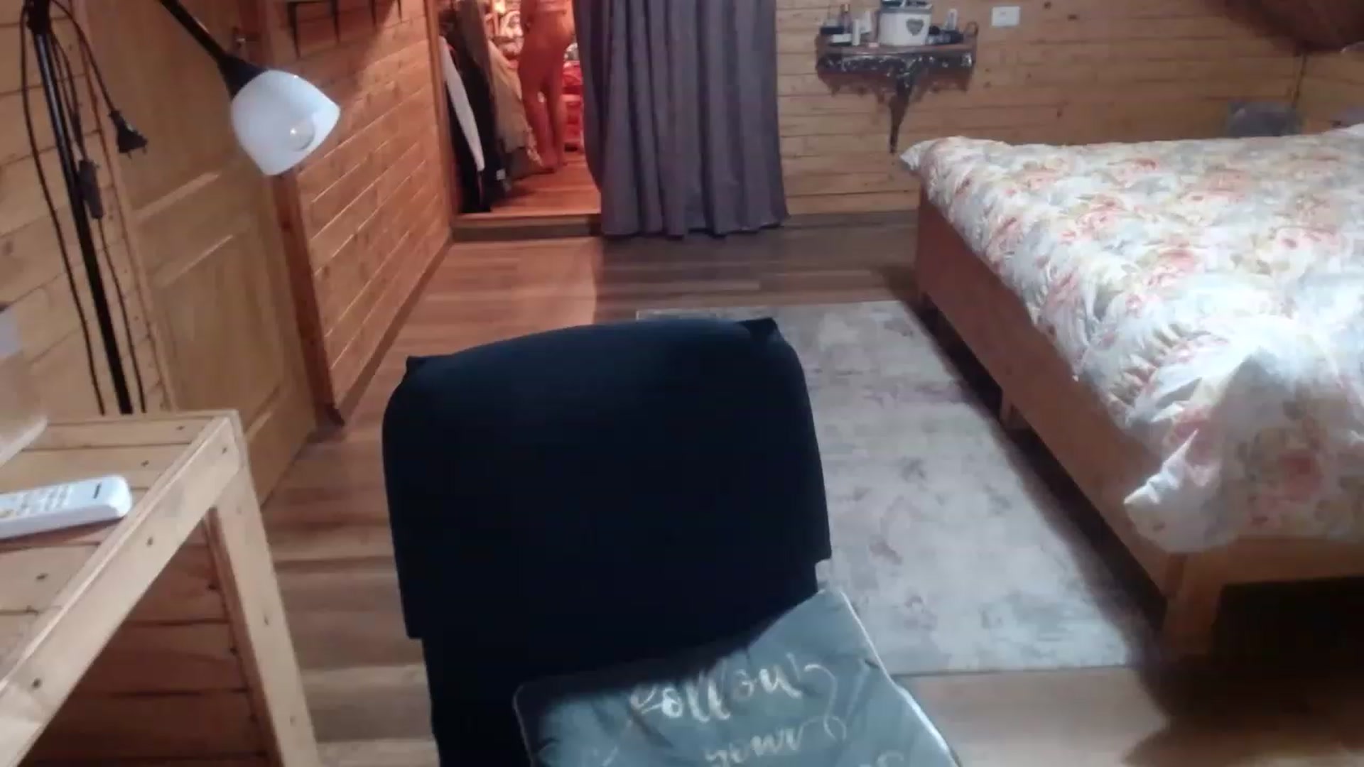 Gallery image thumbnail from QueenKendal's myfreecams stream on, 12/19/2022, 15:40 image 7 of 20
