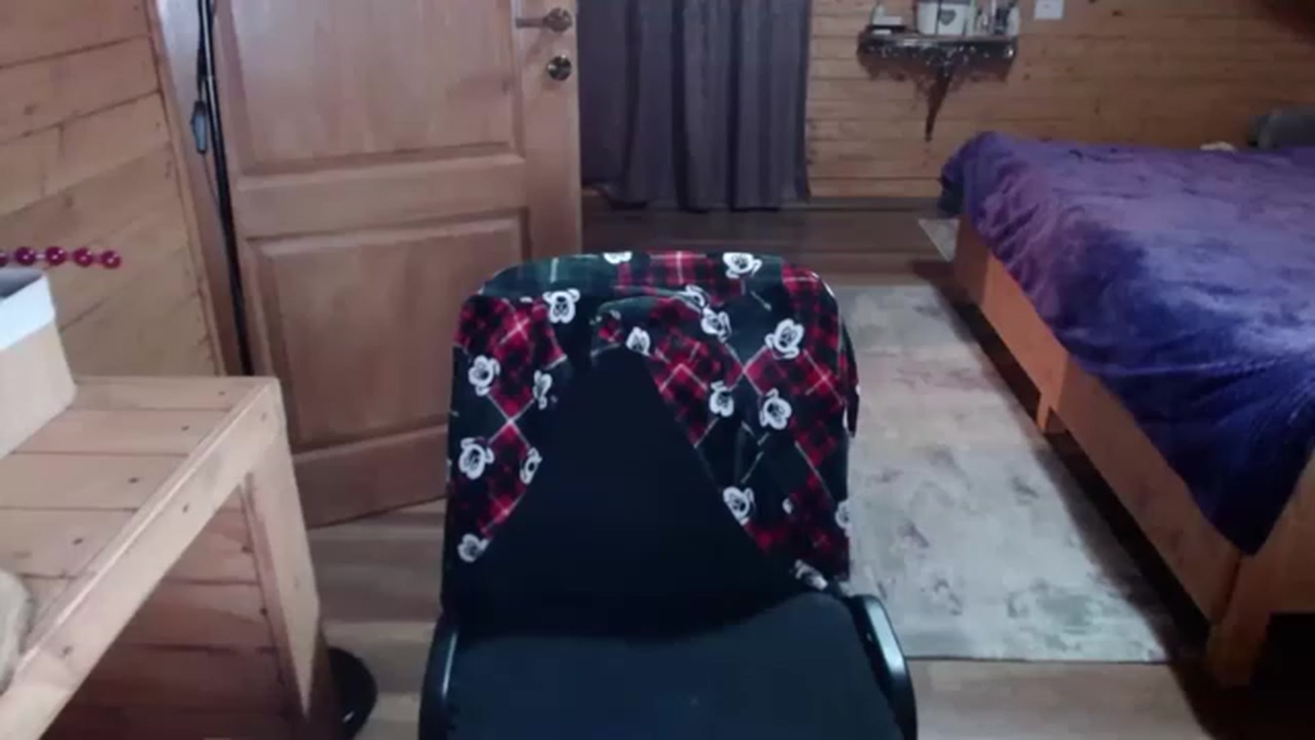 Gallery image thumbnail from QueenKendal's myfreecams stream on, 06/13/2023, 24:00 image 4 of 20