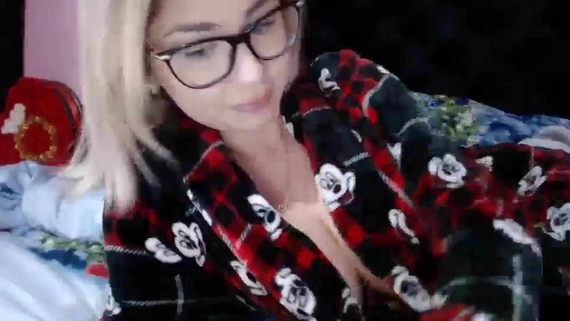 Gallery image thumbnail from QueenKendal's myfreecams stream on, 01/10/2024, 03:11 image 11 of 20