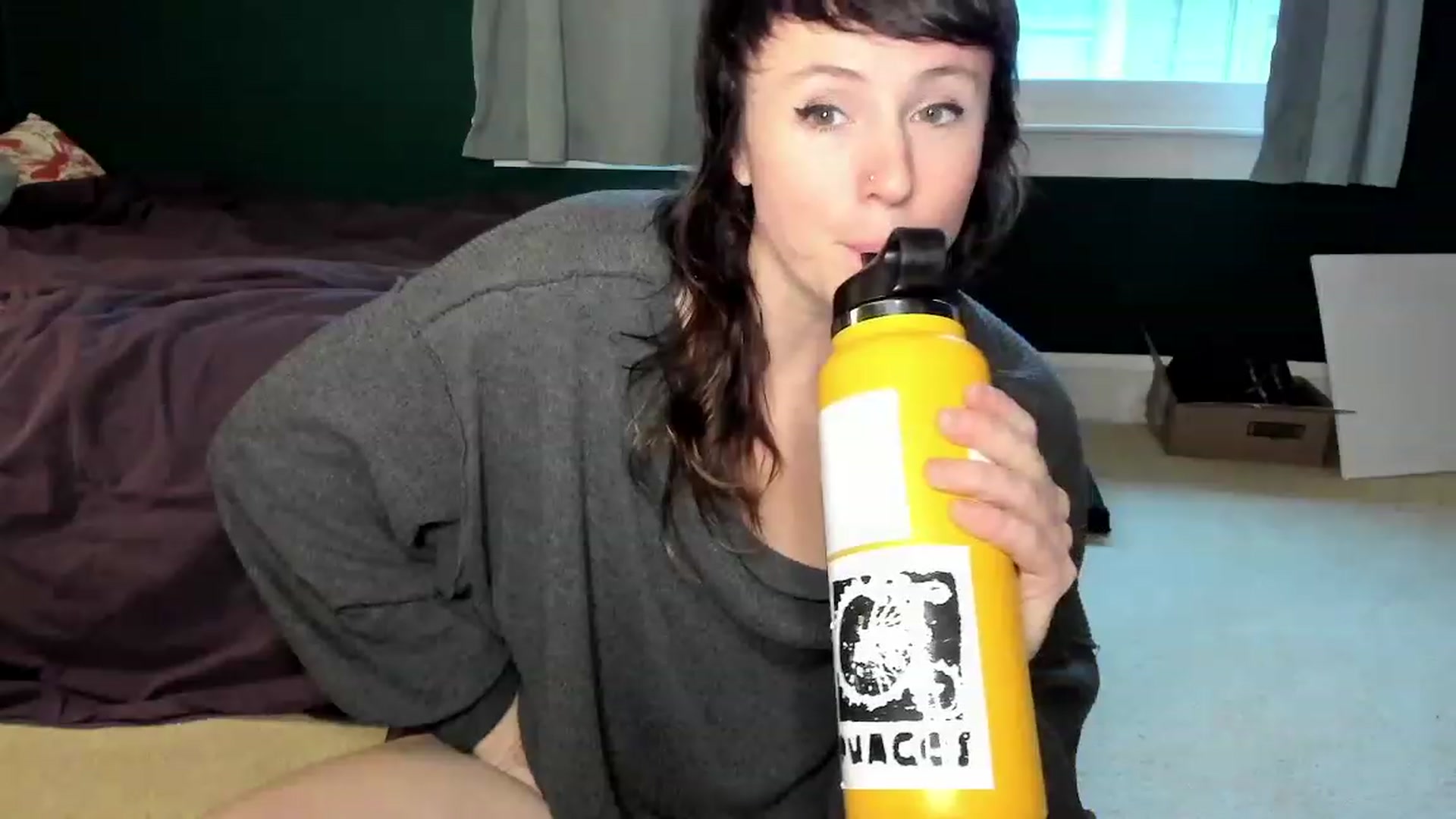 Gallery image thumbnail from QueenMaery's myfreecams stream on, 12/08/2022, 17:59 image 18 of 20