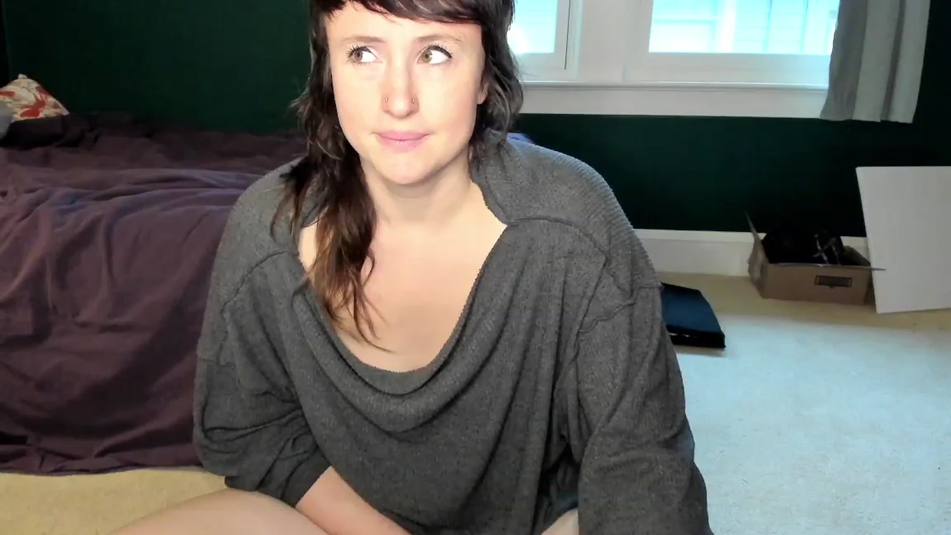 Gallery image thumbnail from QueenMaery's myfreecams stream on, 12/08/2022, 17:59 image 9 of 20