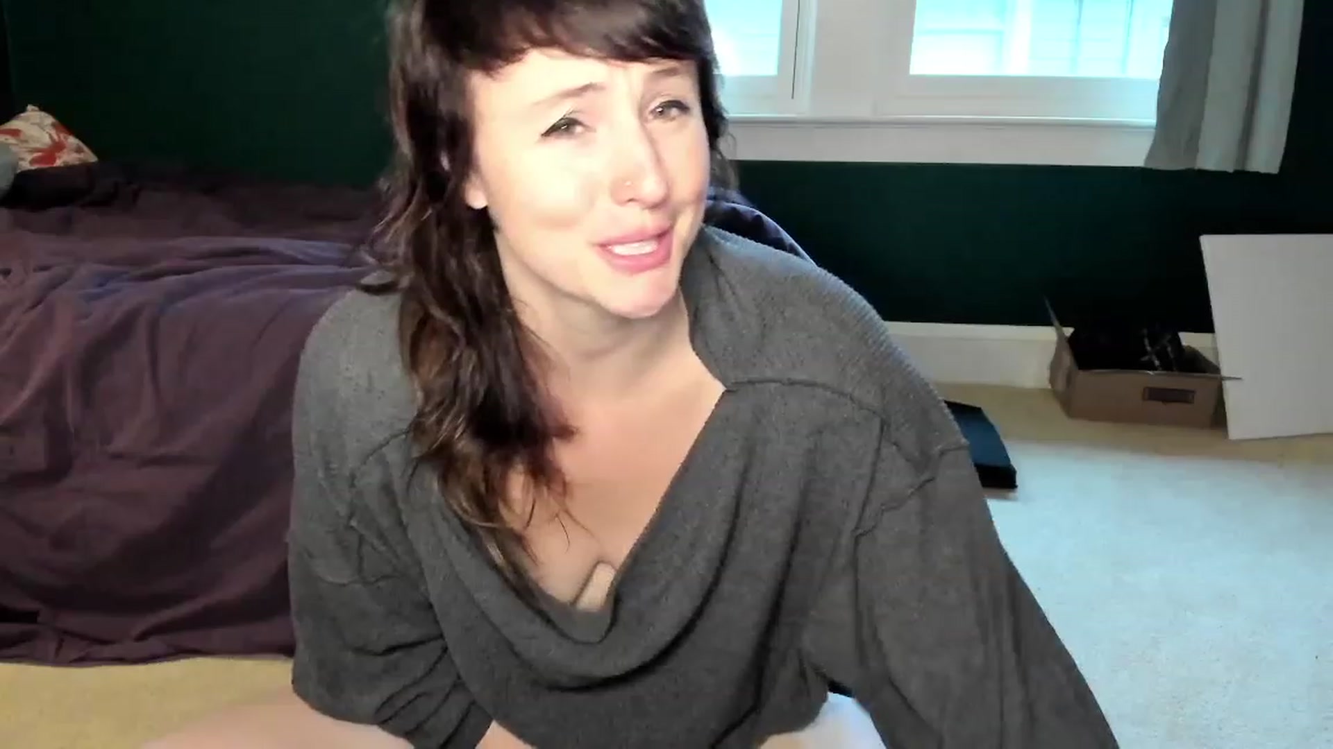 Gallery image thumbnail from QueenMaery's myfreecams stream on, 12/08/2022, 17:59 image 5 of 20